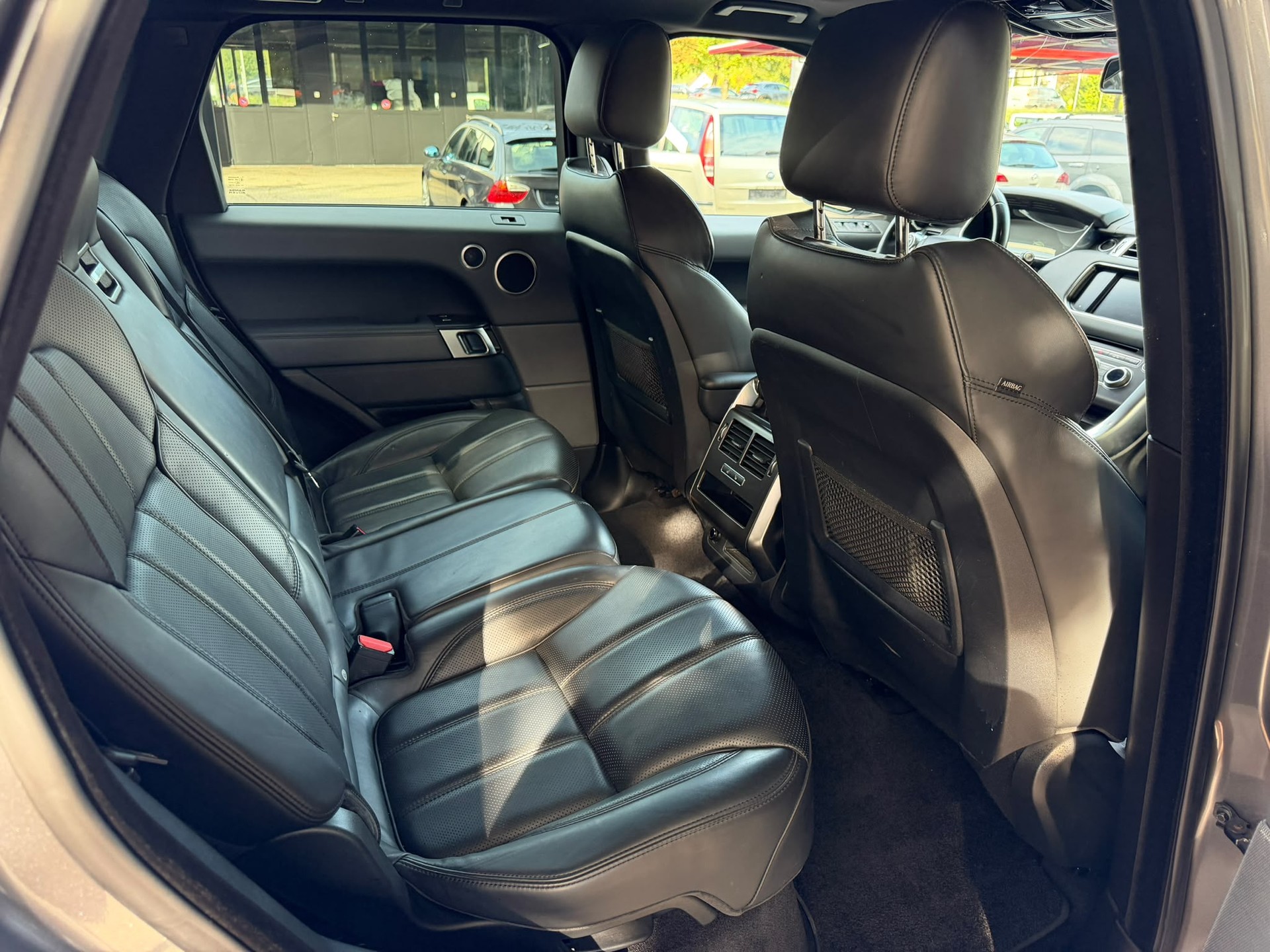 LAND ROVER Range Rover Sport 4.4 SDV8 HSE Dynamic Automatic-image-8