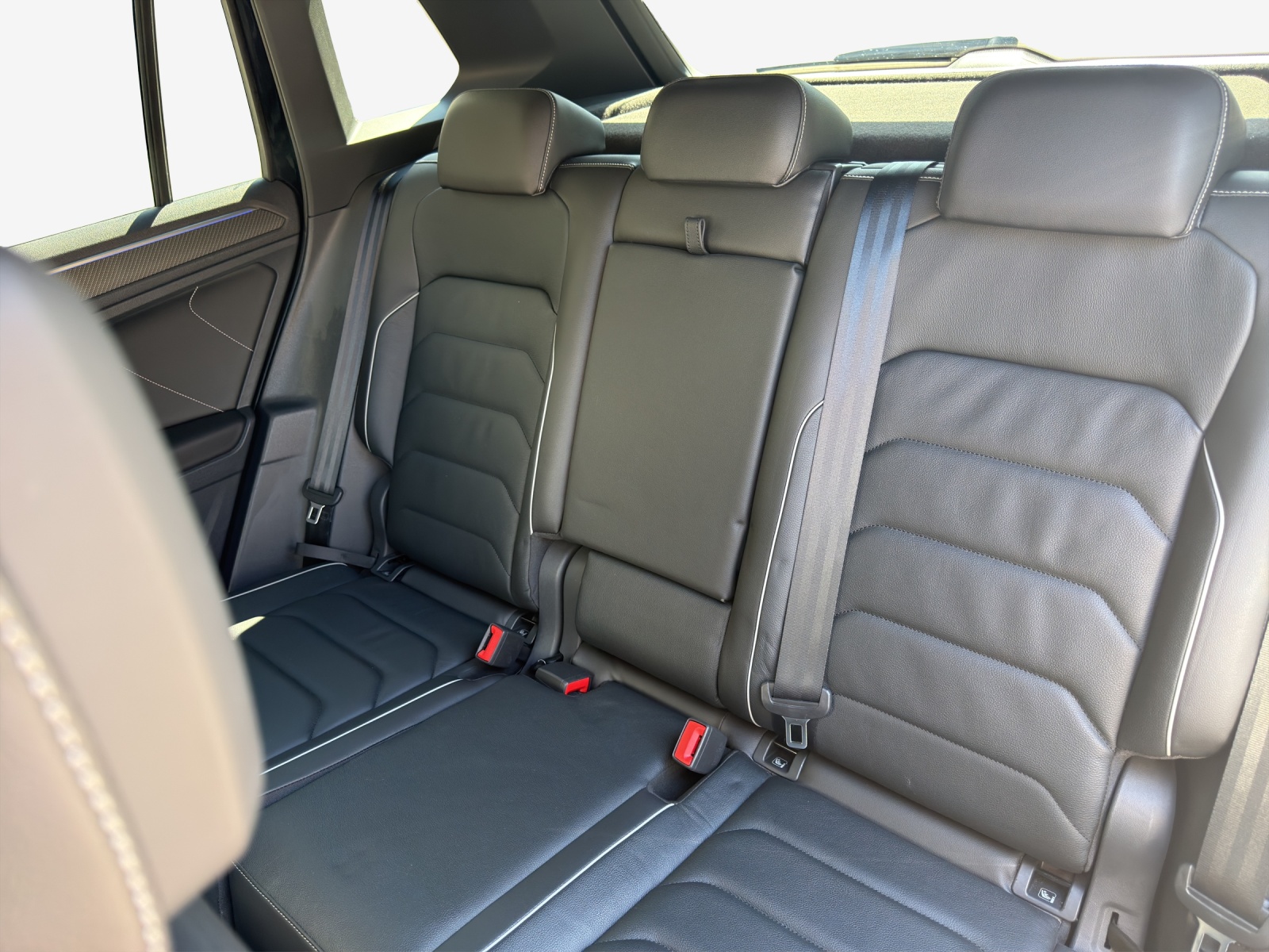 VW Tiguan 2.0TSI R-Line 4Motion DSG-image-11