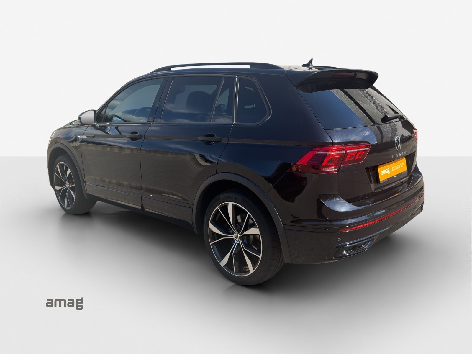 VW Tiguan 2.0TSI R-Line 4Motion DSG-image-2