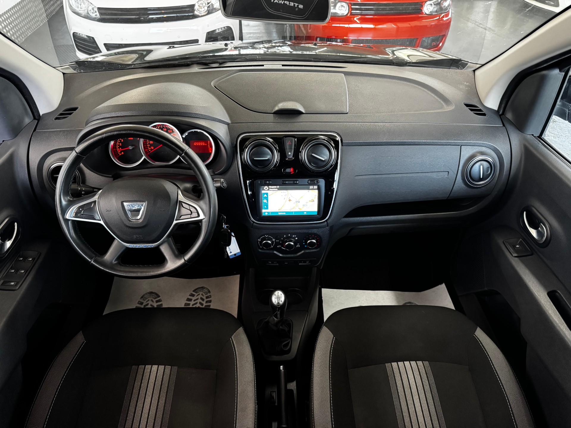DACIA Lodgy 1.2 Turbo Stepway Unlimited 2 7PL-image-14