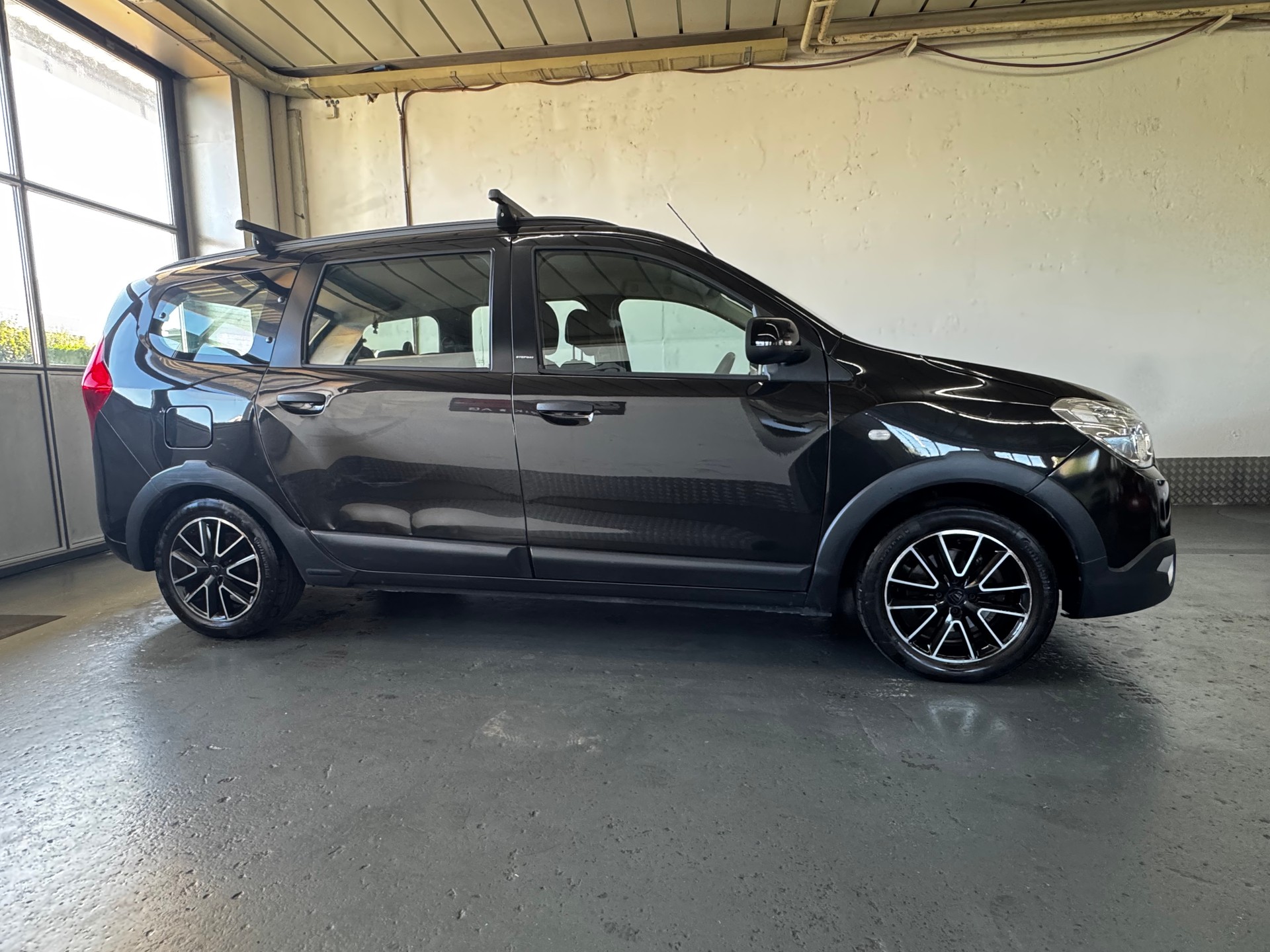 DACIA Lodgy 1.2 Turbo Stepway Unlimited 2 7PL-image-6