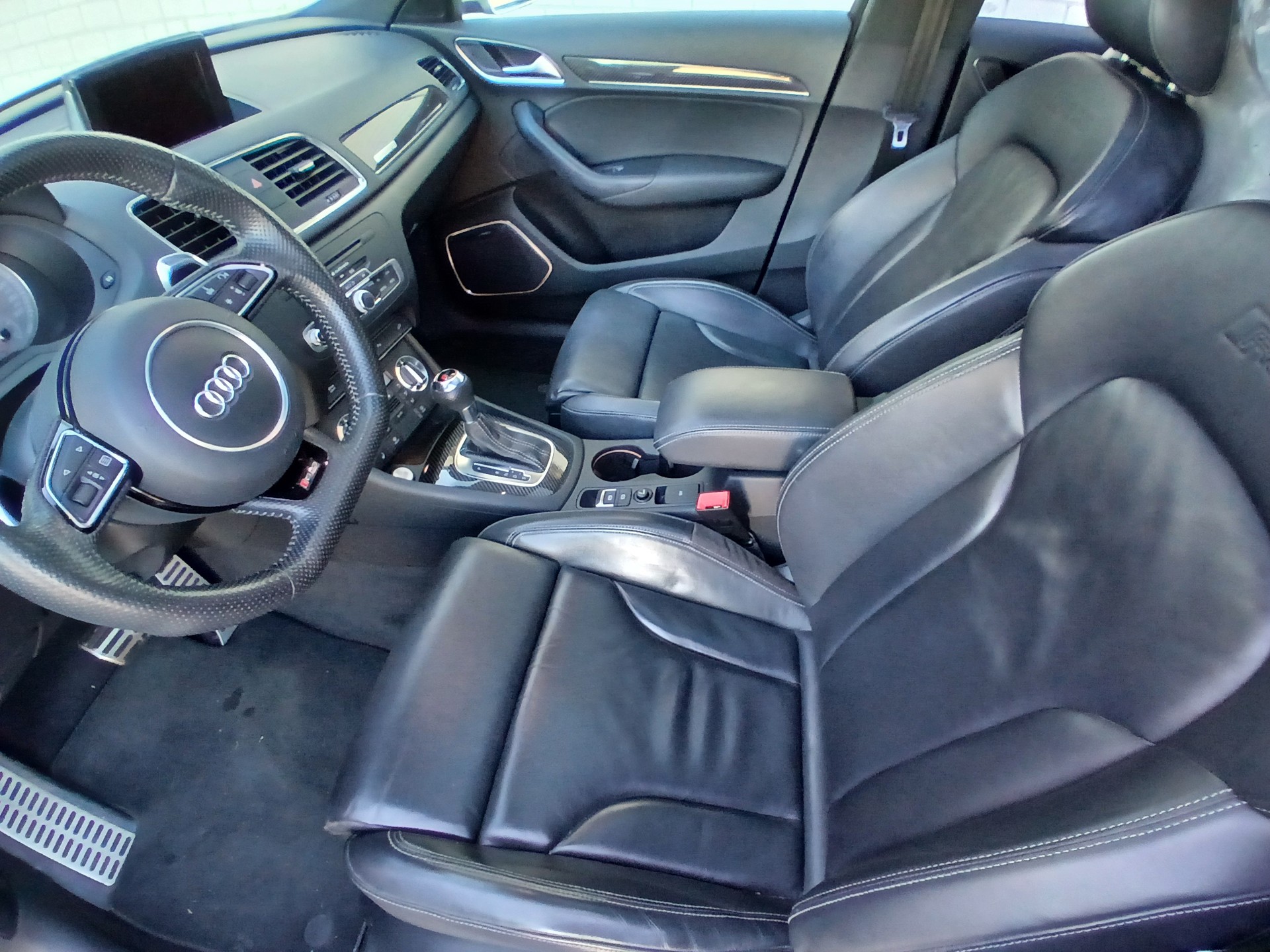 AUDI RS Q3 2.5 TFSI quattro S-tronic-image-8
