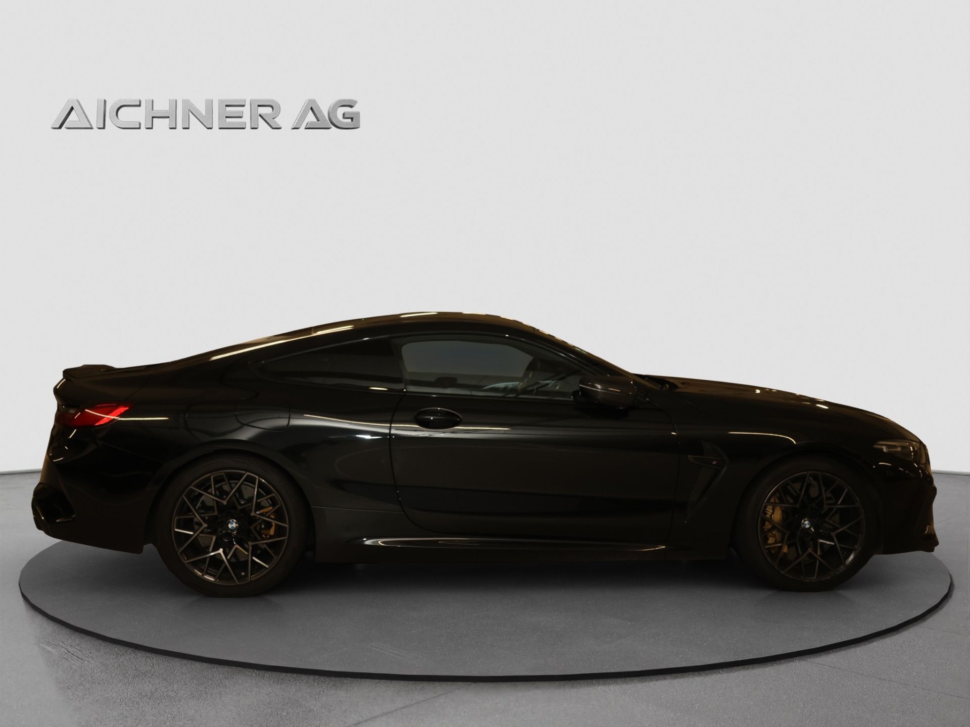 BMW M8 M8 Comp. XDrive M Drivers Pack.-image-4