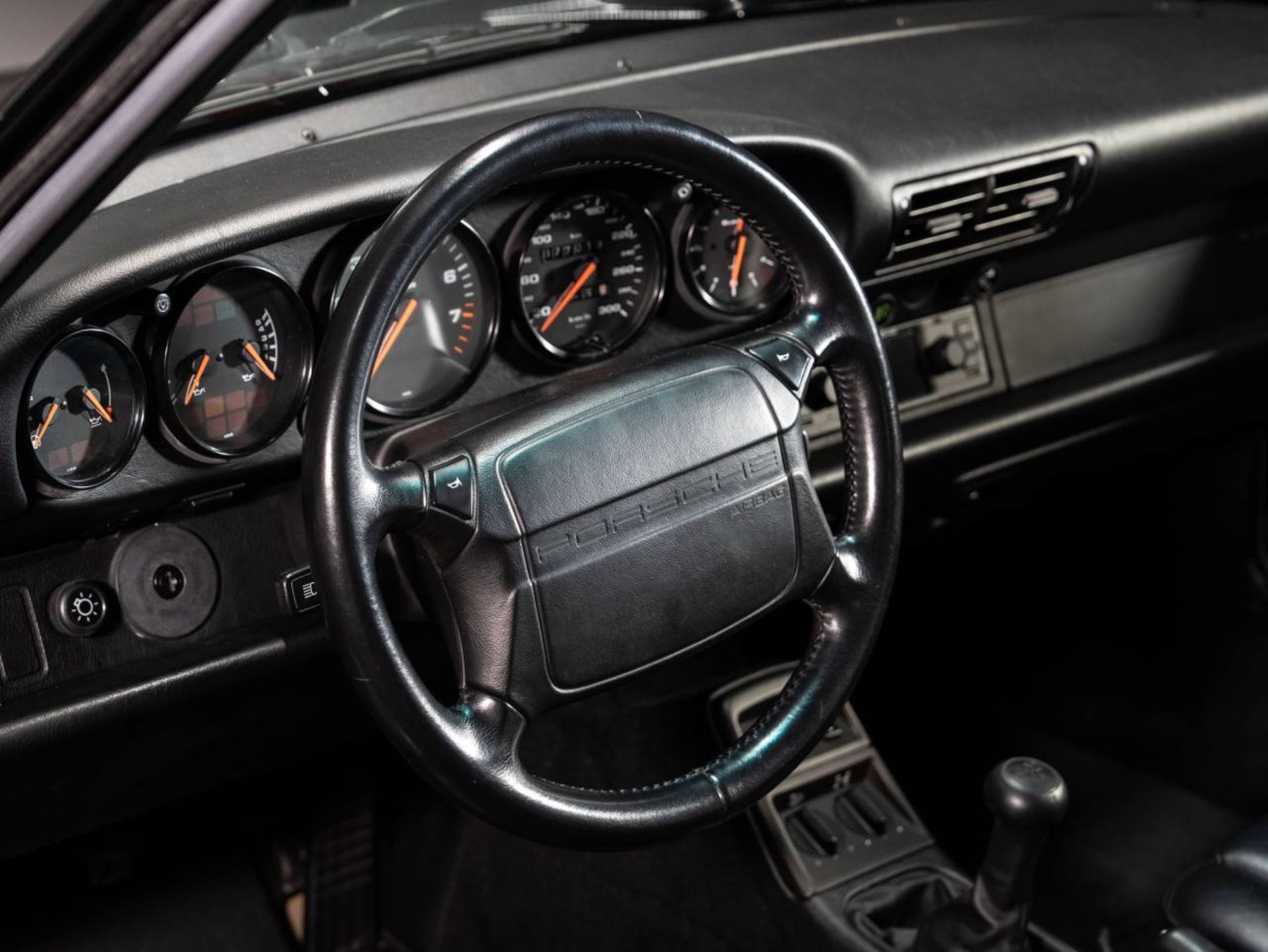 PORSCHE 911 Carrera 4 Coupé Turbo-Look-image-14