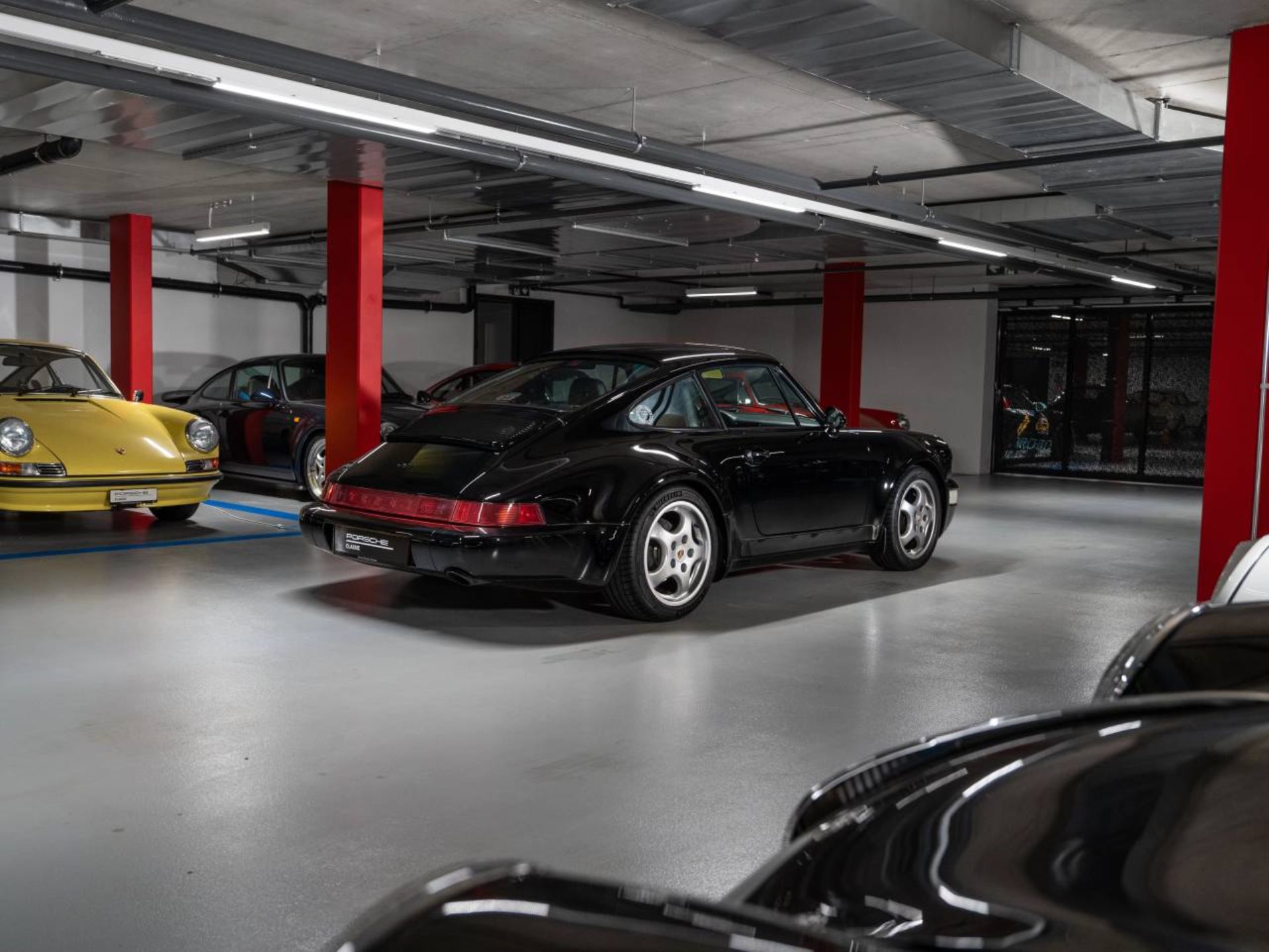 PORSCHE 911 Carrera 4 Coupé Turbo-Look-image-5