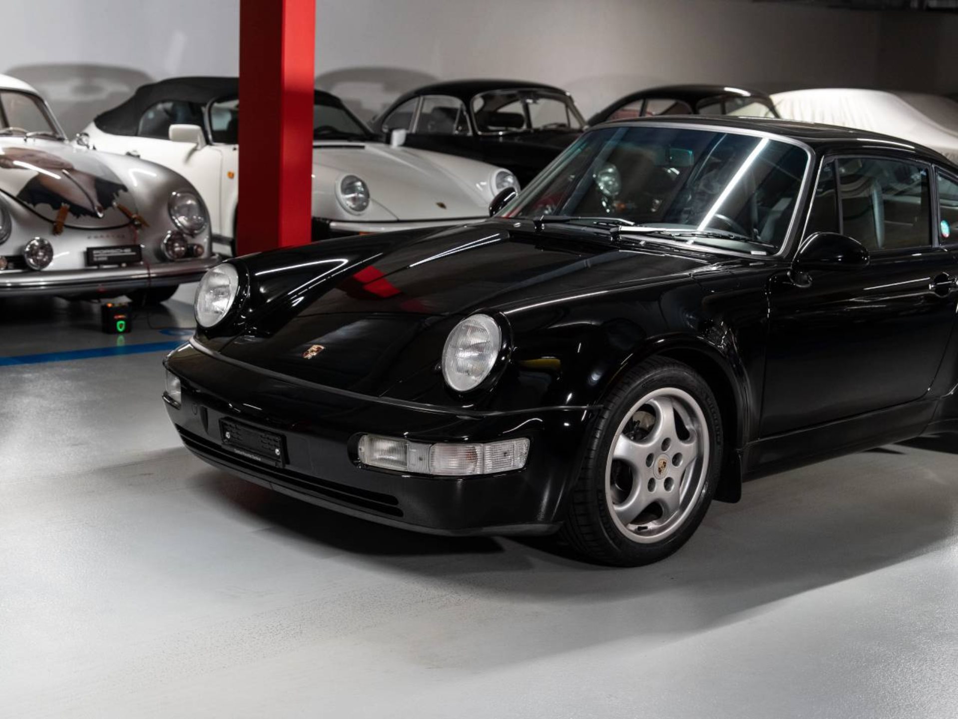 PORSCHE 911 Carrera 4 Coupé Turbo-Look-image-3