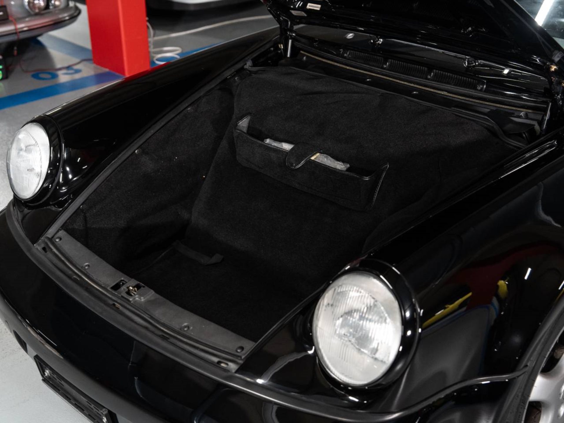 PORSCHE 911 Carrera 4 Coupé Turbo-Look-image-22