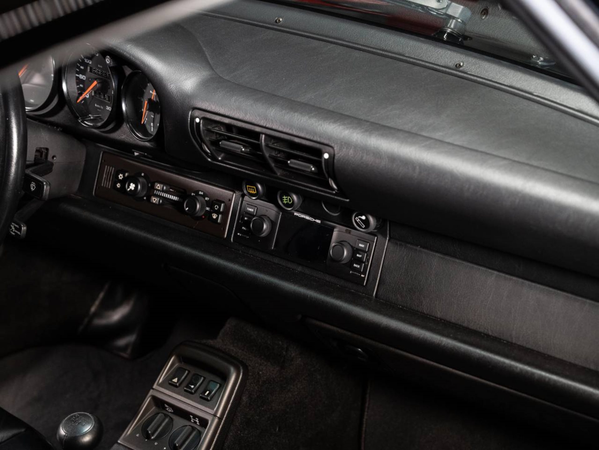 PORSCHE 911 Carrera 4 Coupé Turbo-Look-image-16