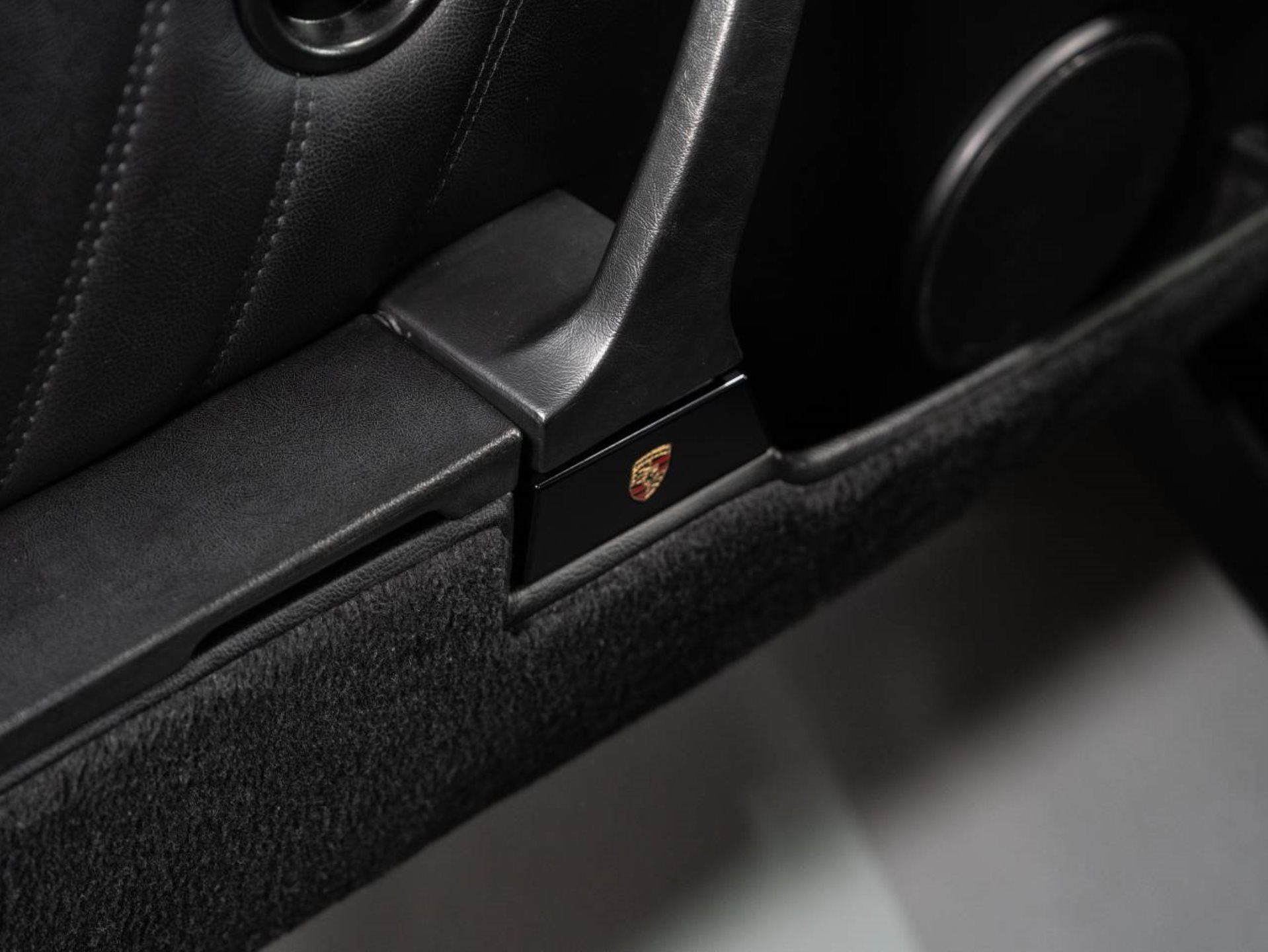 PORSCHE 911 Carrera 4 Coupé Turbo-Look-image-9