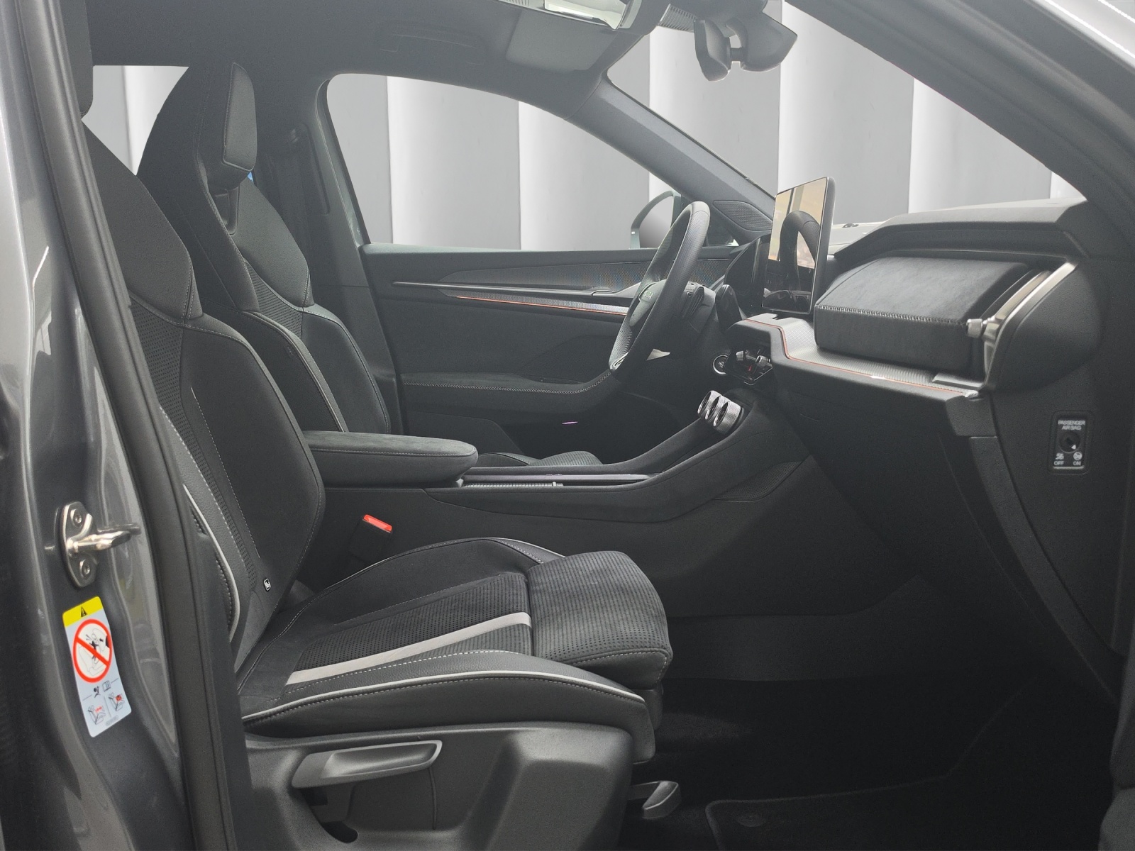 SKODA Kodiaq 2.0 TSI SportLine-image-11