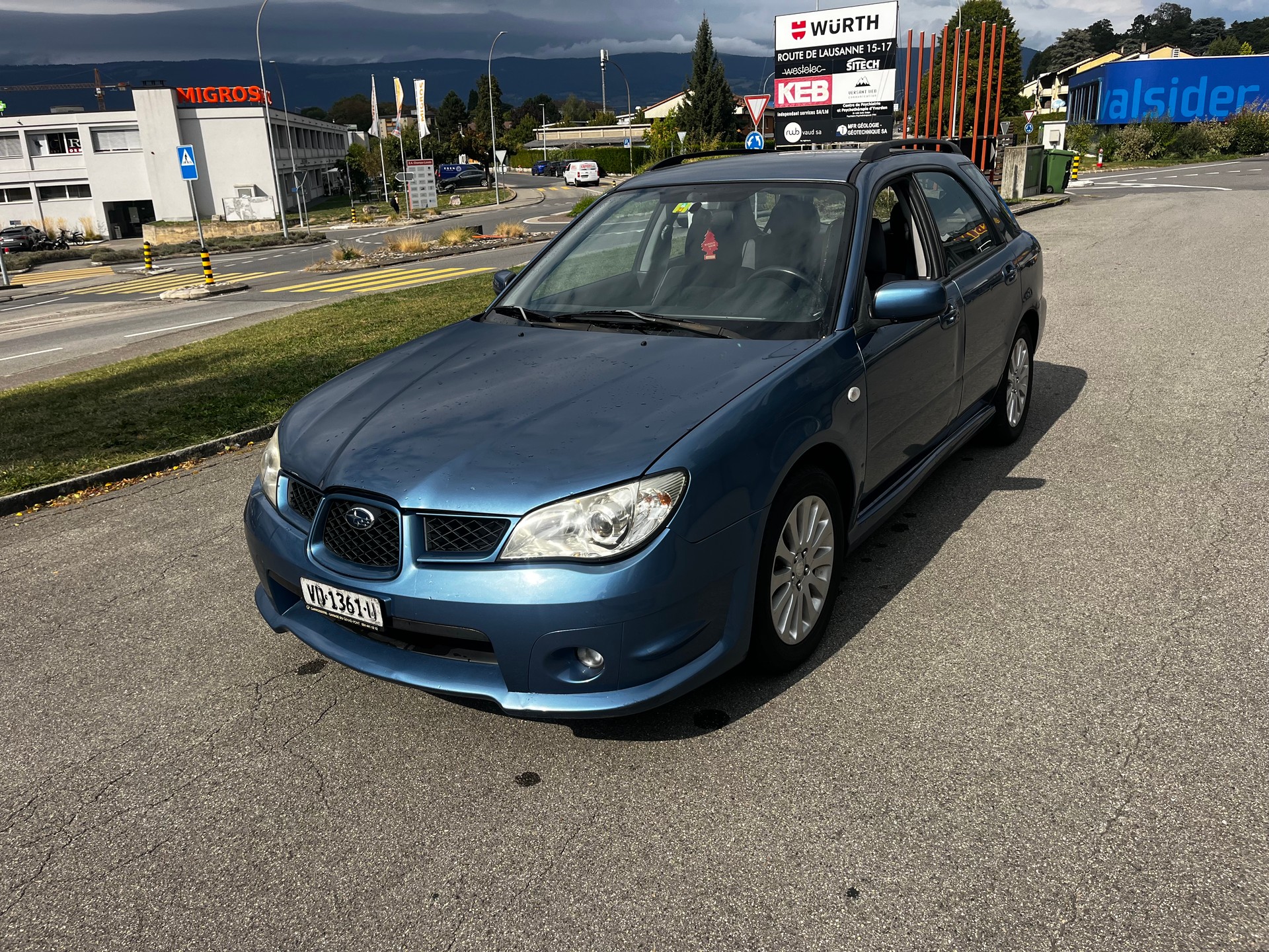 SUBARU Impreza 2.0R-image-7