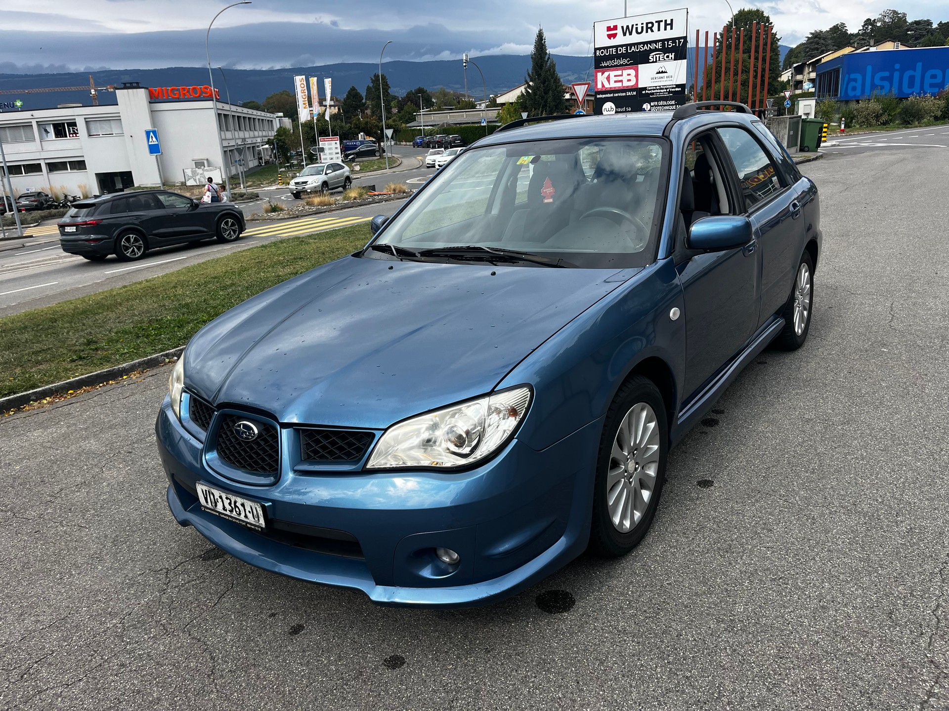 SUBARU Impreza 2.0R-image-1