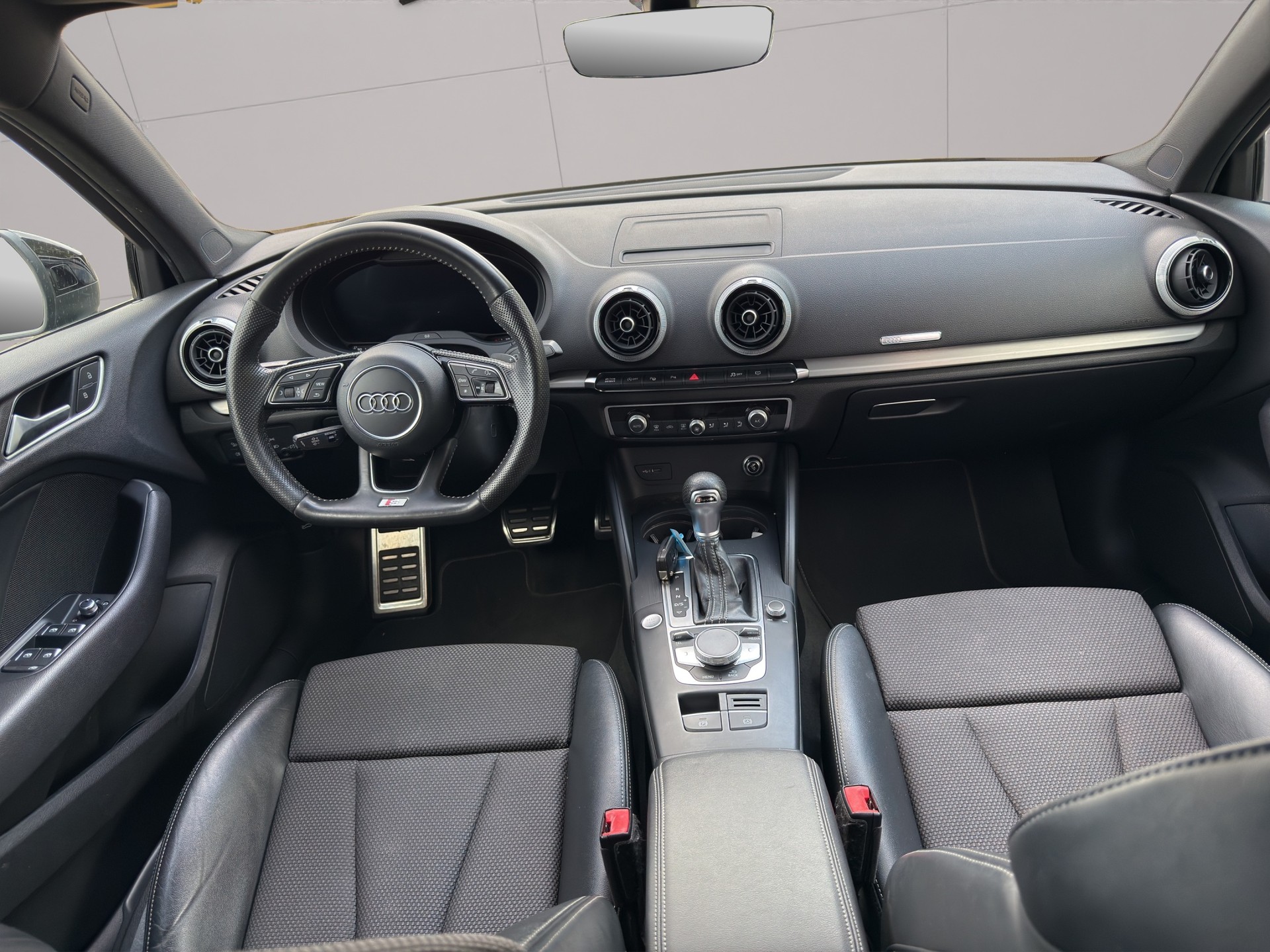 AUDI A3 Limousine 35 TFSI Sport S-tronic-image-9