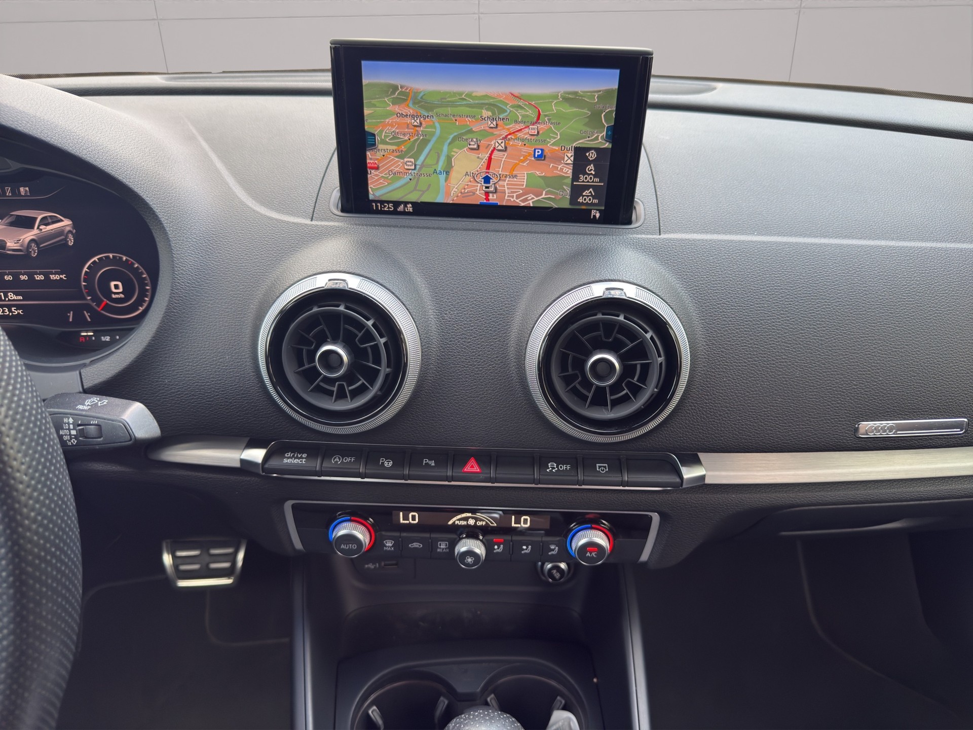 AUDI A3 Limousine 35 TFSI Sport S-tronic-image-14