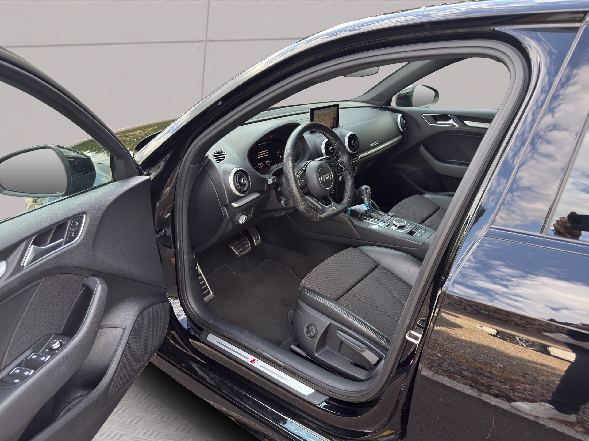 AUDI A3 Limousine 35 TFSI Sport S-tronic-image-18