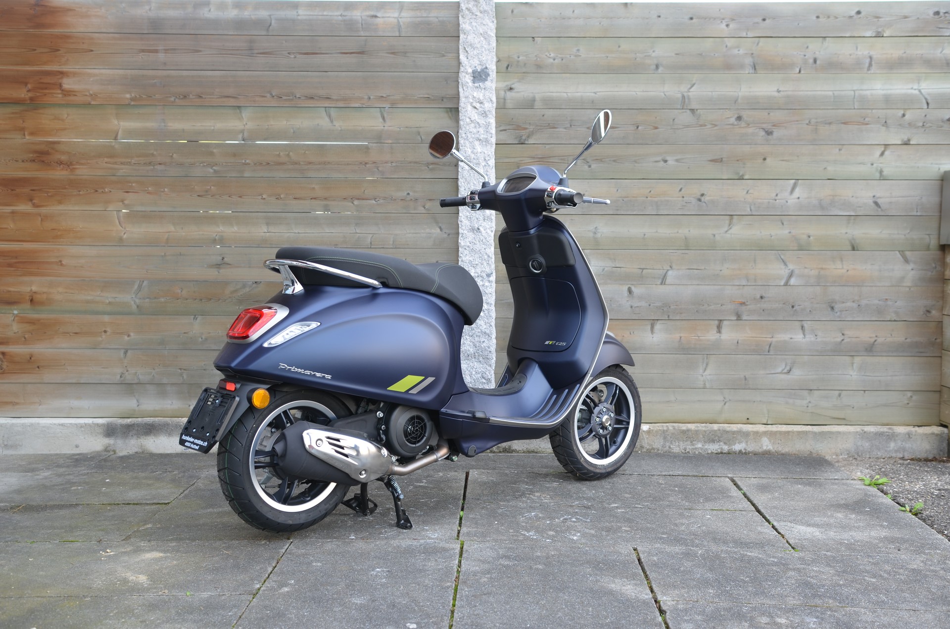 PIAGGIO Vespa 125 Primavera Tech-showroom-element-3