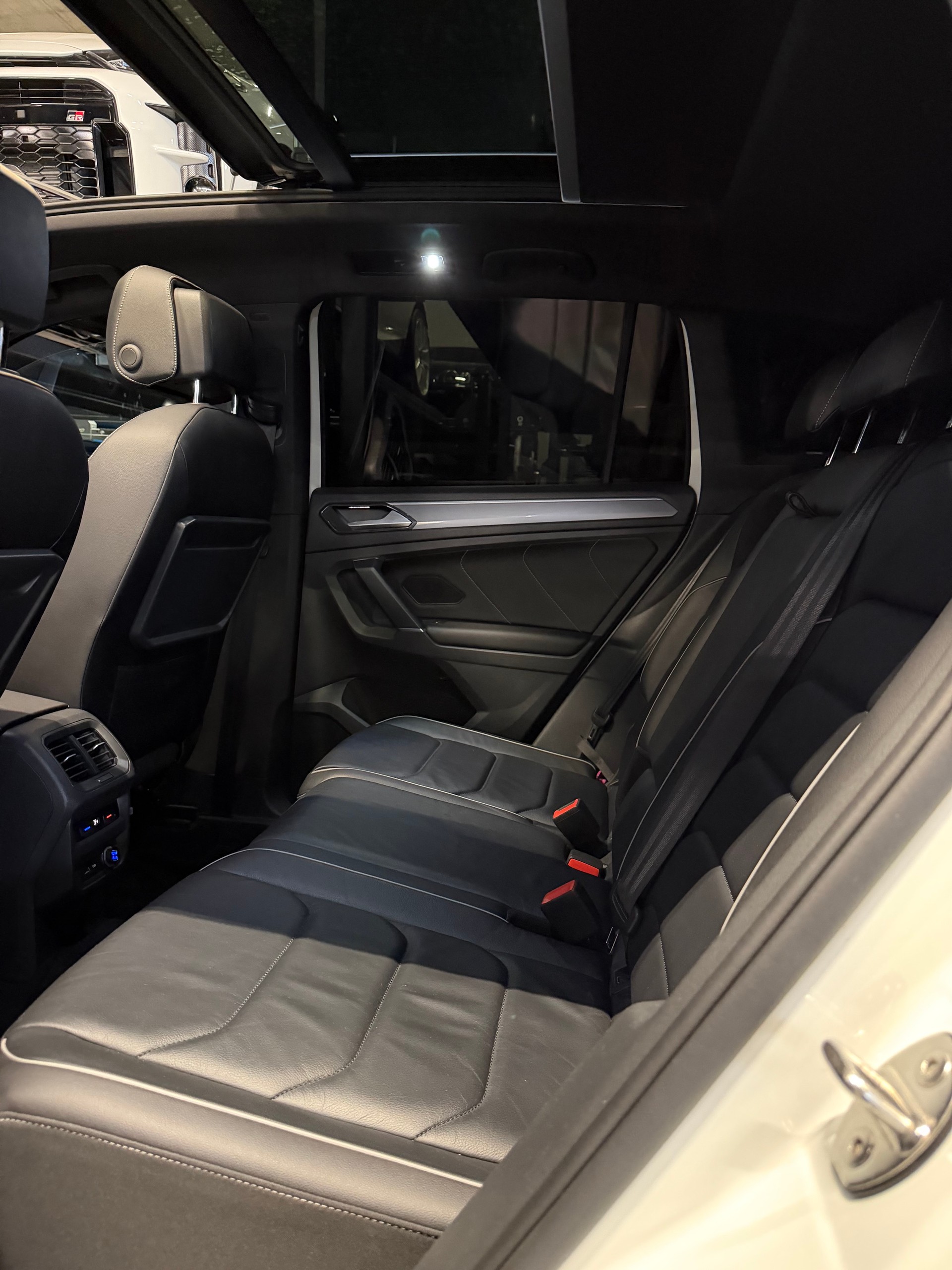 VW Tiguan 2.0TSI Highline 4Motion DSG-image-13