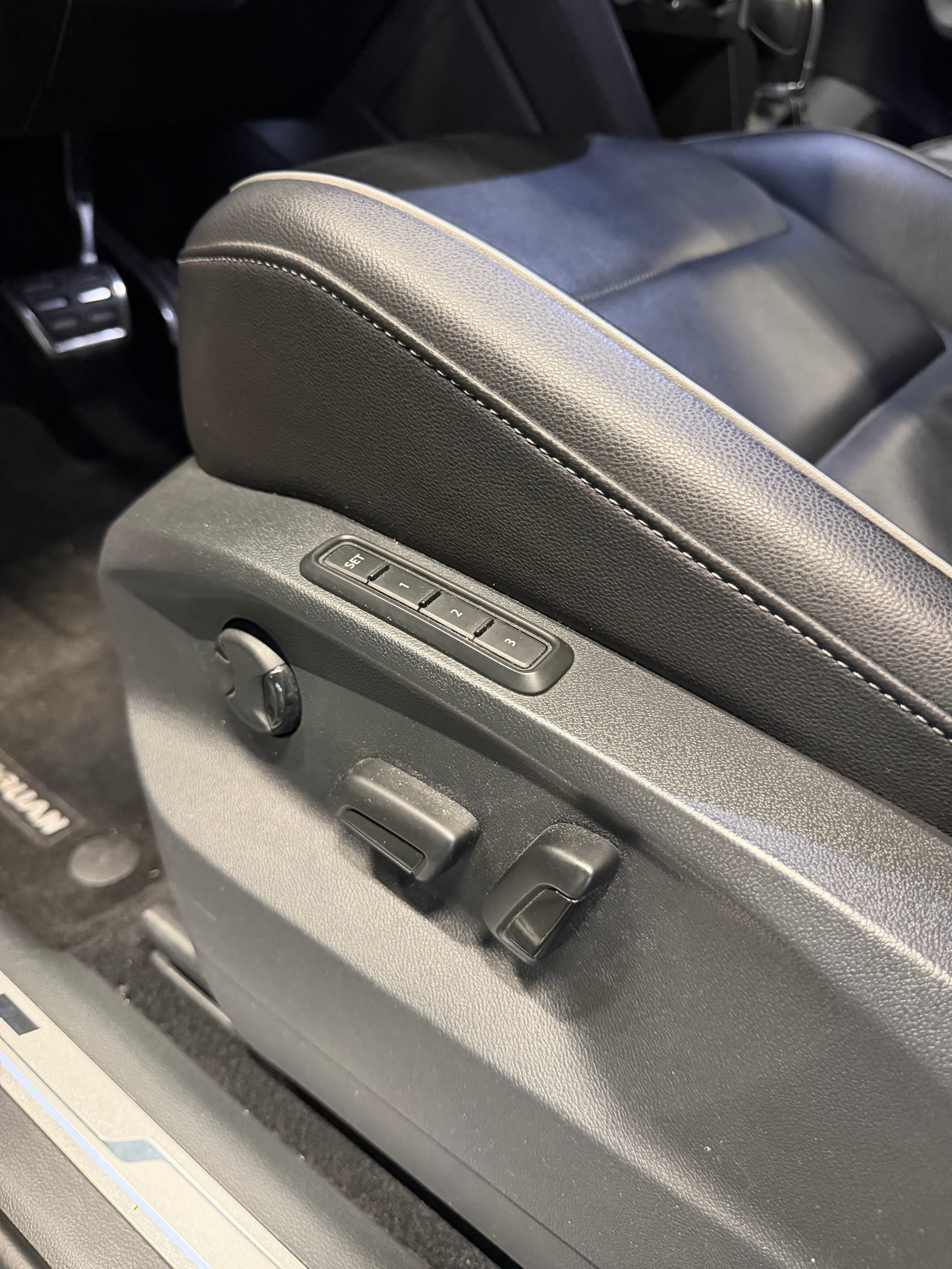 VW Tiguan 2.0TSI Highline 4Motion DSG-image-12