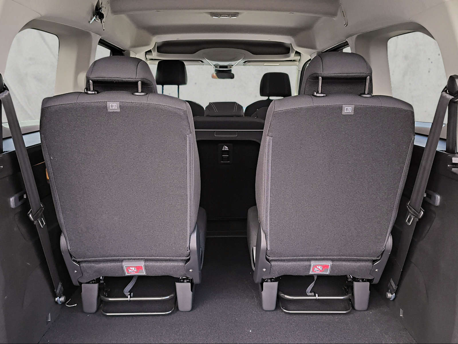 PEUGEOT Rifter Long 1.5 BlueHDi 130 Family Edition-image-7