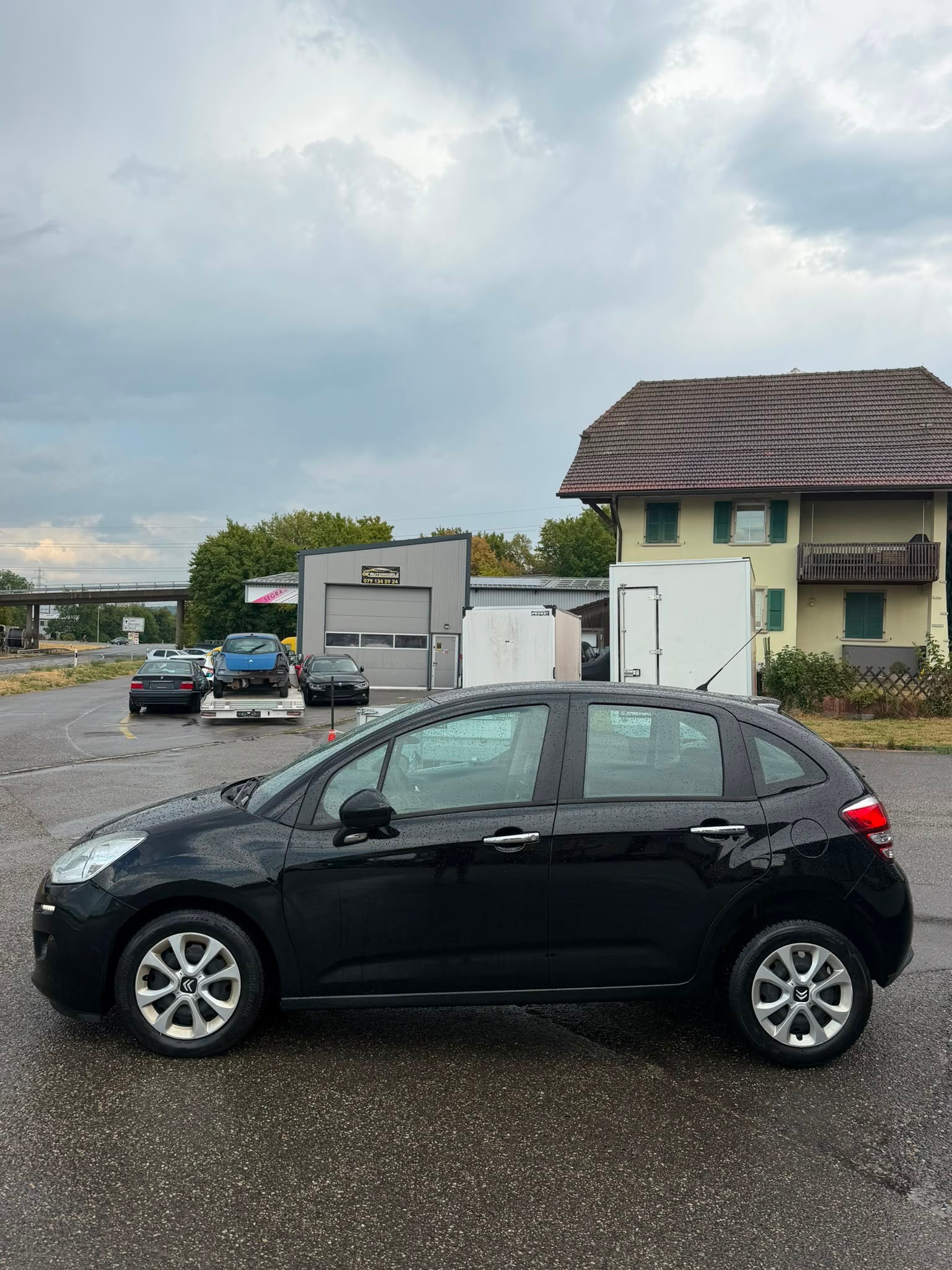CITROEN C3 1.2i Exclusive-image-2