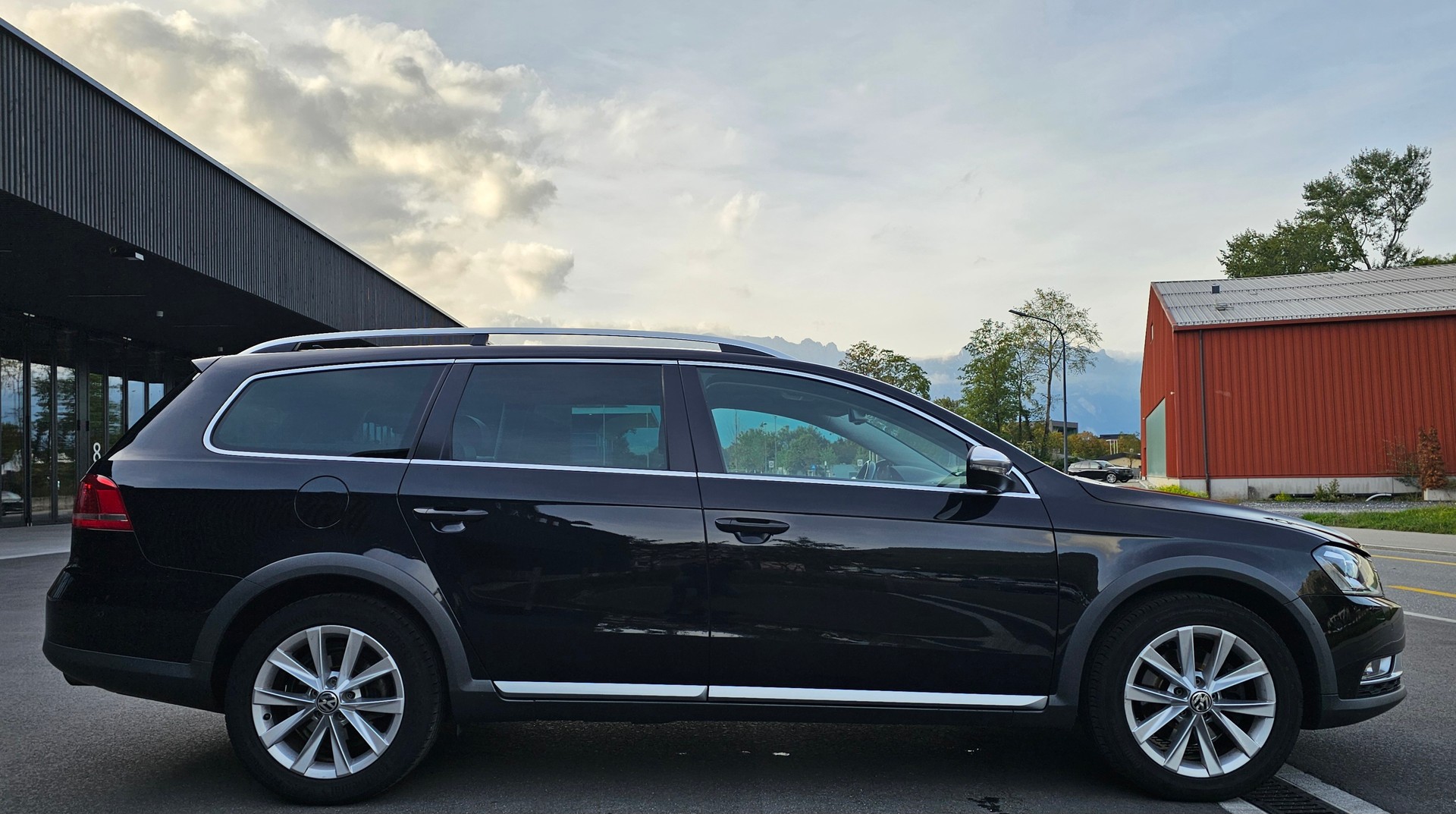 VW Passat Alltrack 2.0 TSI 4Motion DSG-image-4