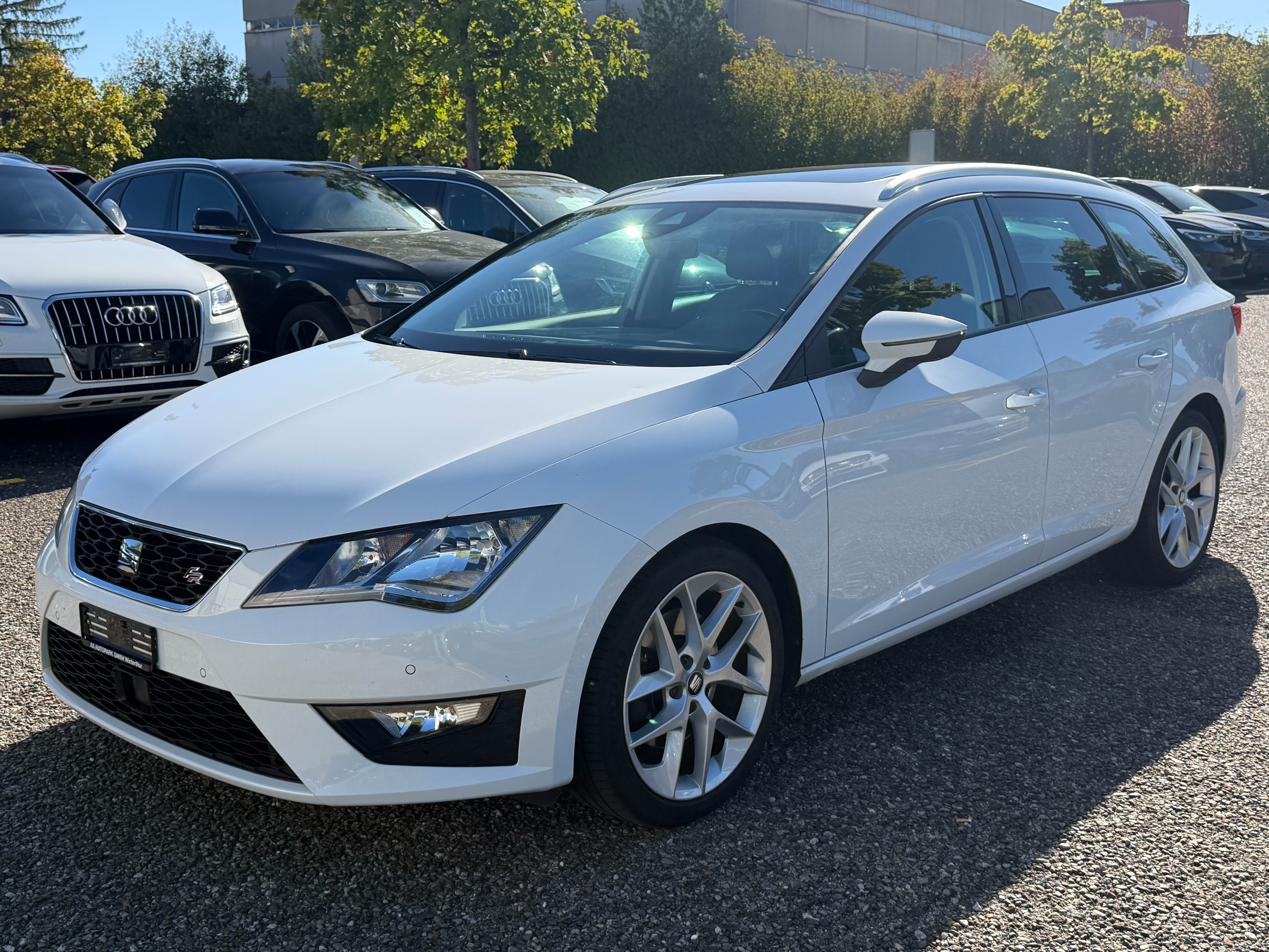 Car photo