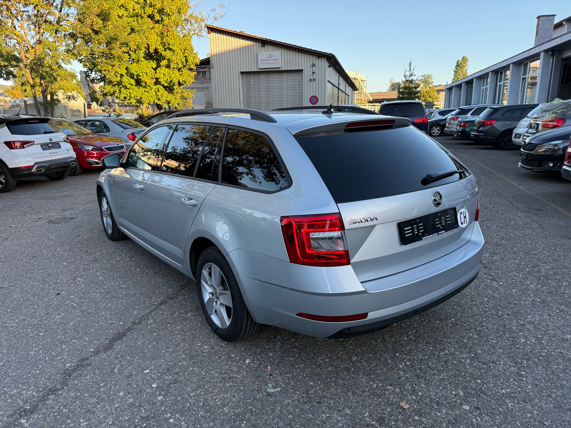 SKODA Octavia Combi 2.0 TDI Clever DSG-image-4