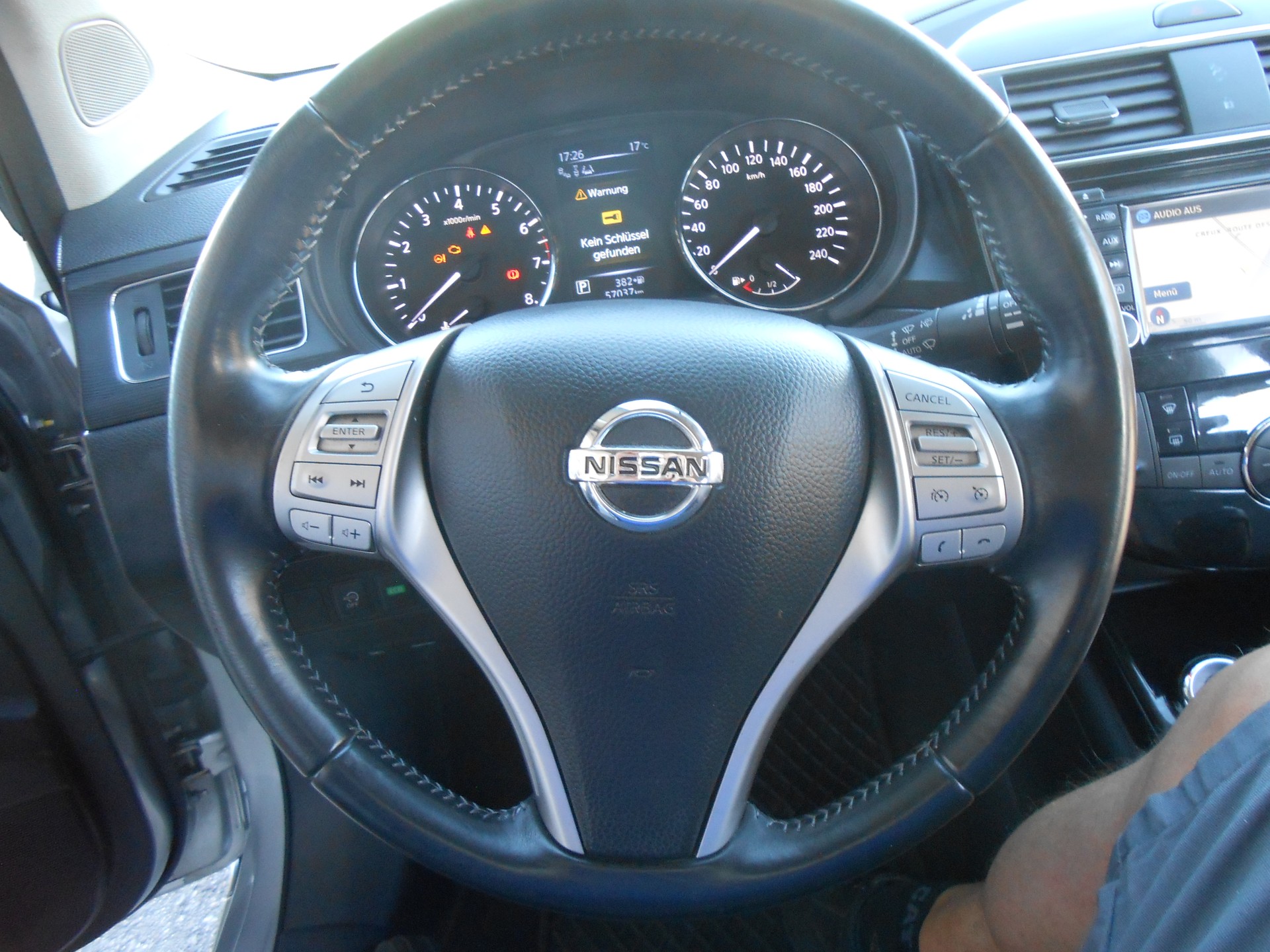 NISSAN Pulsar 1.2 DIG-T tekna Xtronic CVT-image-11
