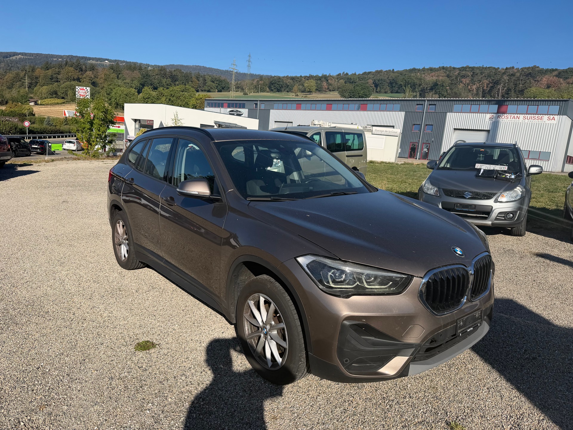 BMW X1 sDrive 18d Essential Edition Steptronic-image-2