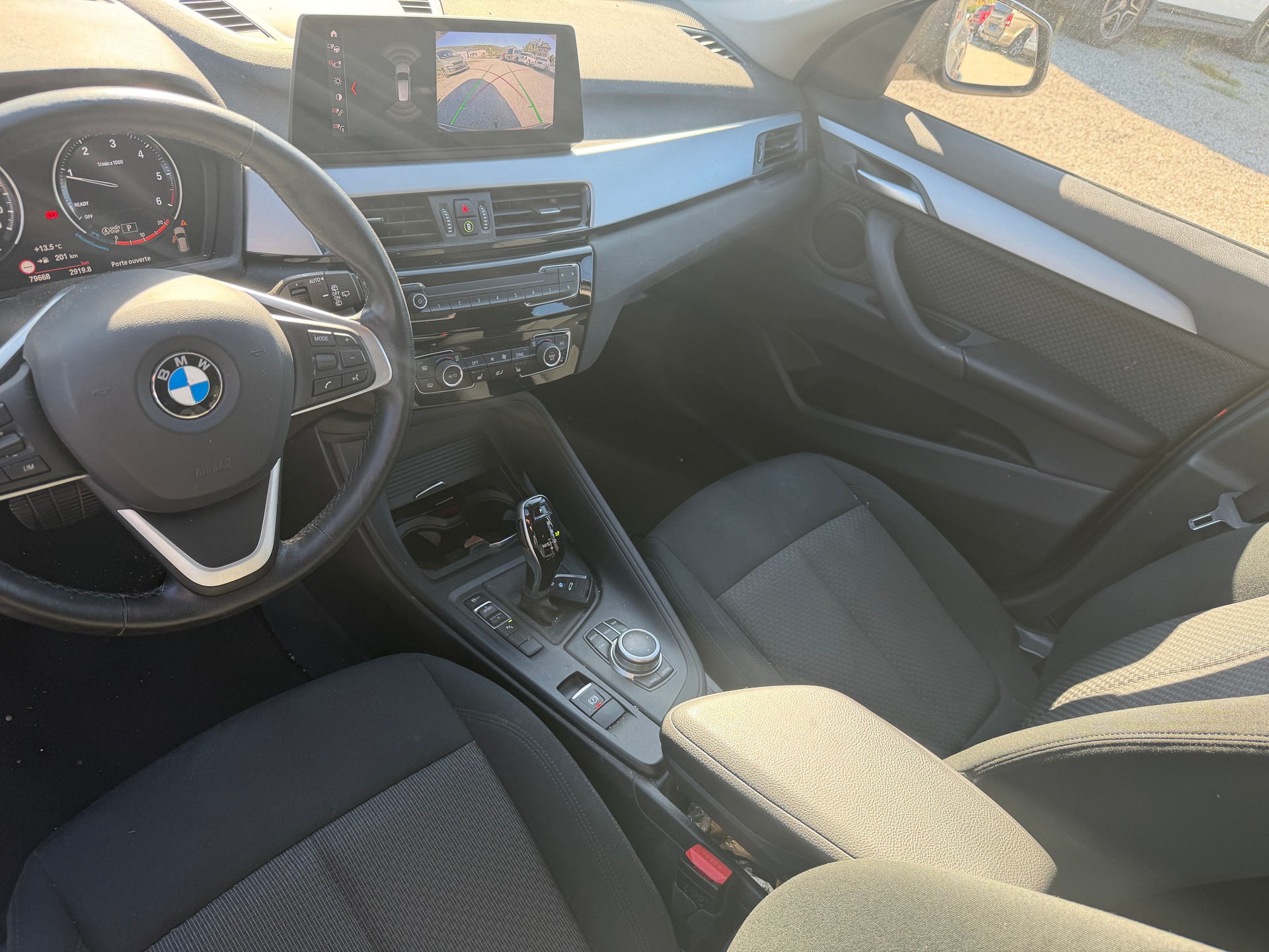 BMW X1 sDrive 18d Essential Edition Steptronic-image-8