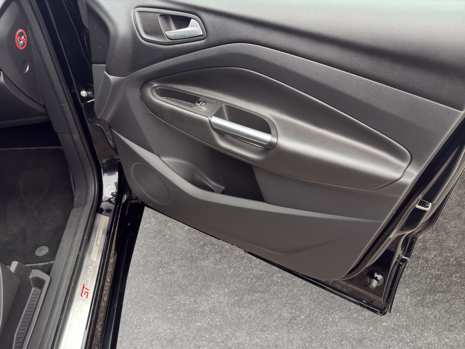 FORD Kuga 1.5 SCTi ST Line 4WD Automatic-image-16