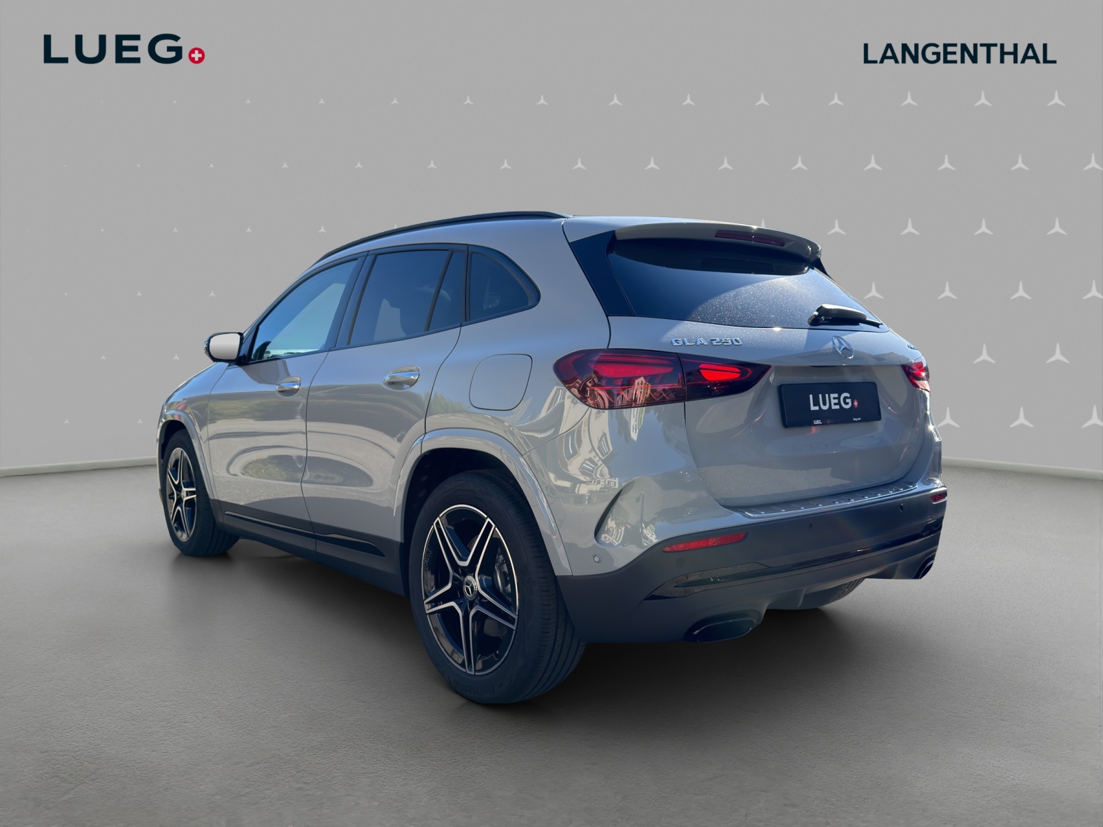 MERCEDES-BENZ GLA 250 4Matic 8G-DCT Swiss Star-image-2