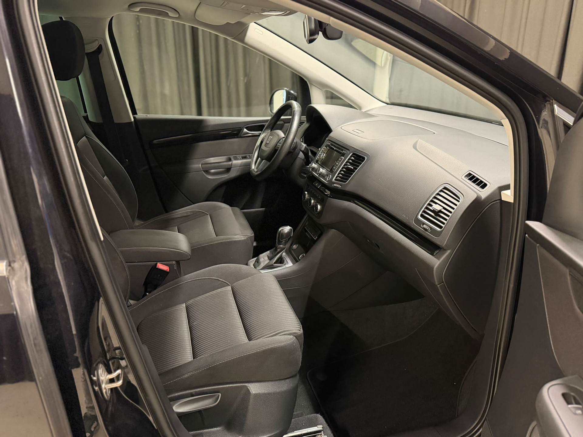 SEAT Alhambra 1.4 TSI Reference Eco DSG-image-8