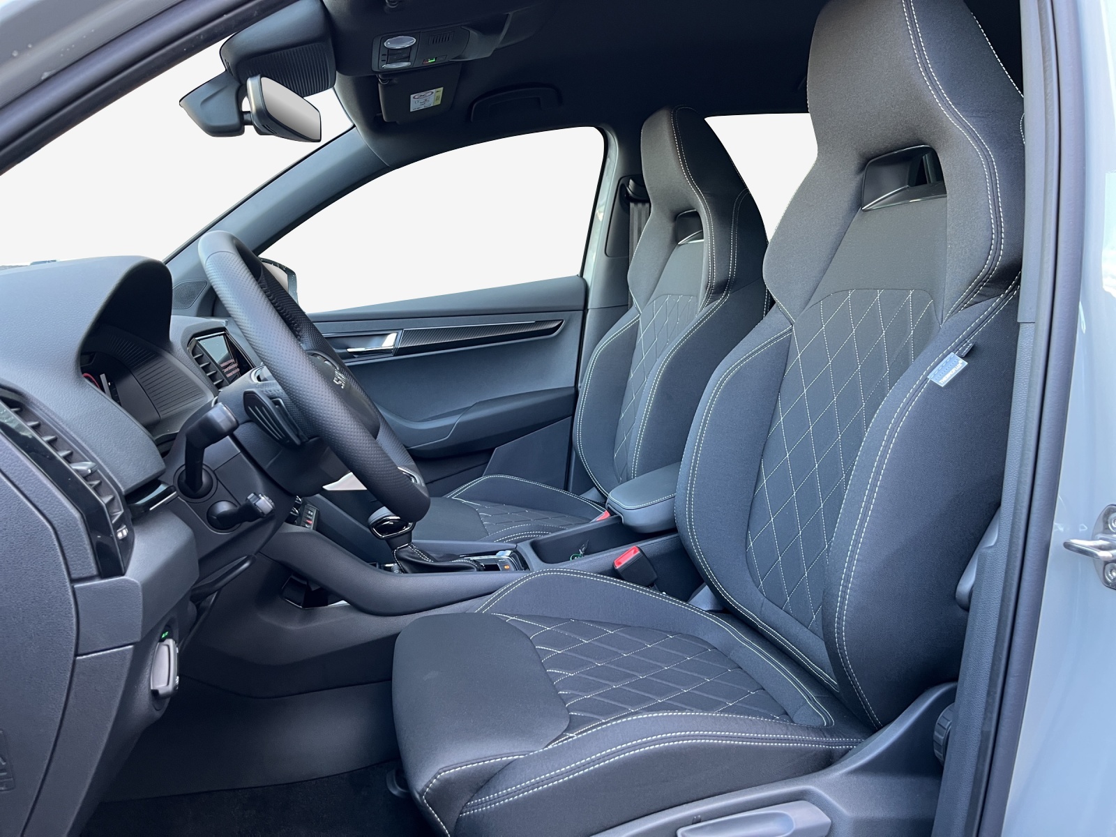 SKODA Karoq 2.0 TSI SportLine 4x4 DSG-image-6