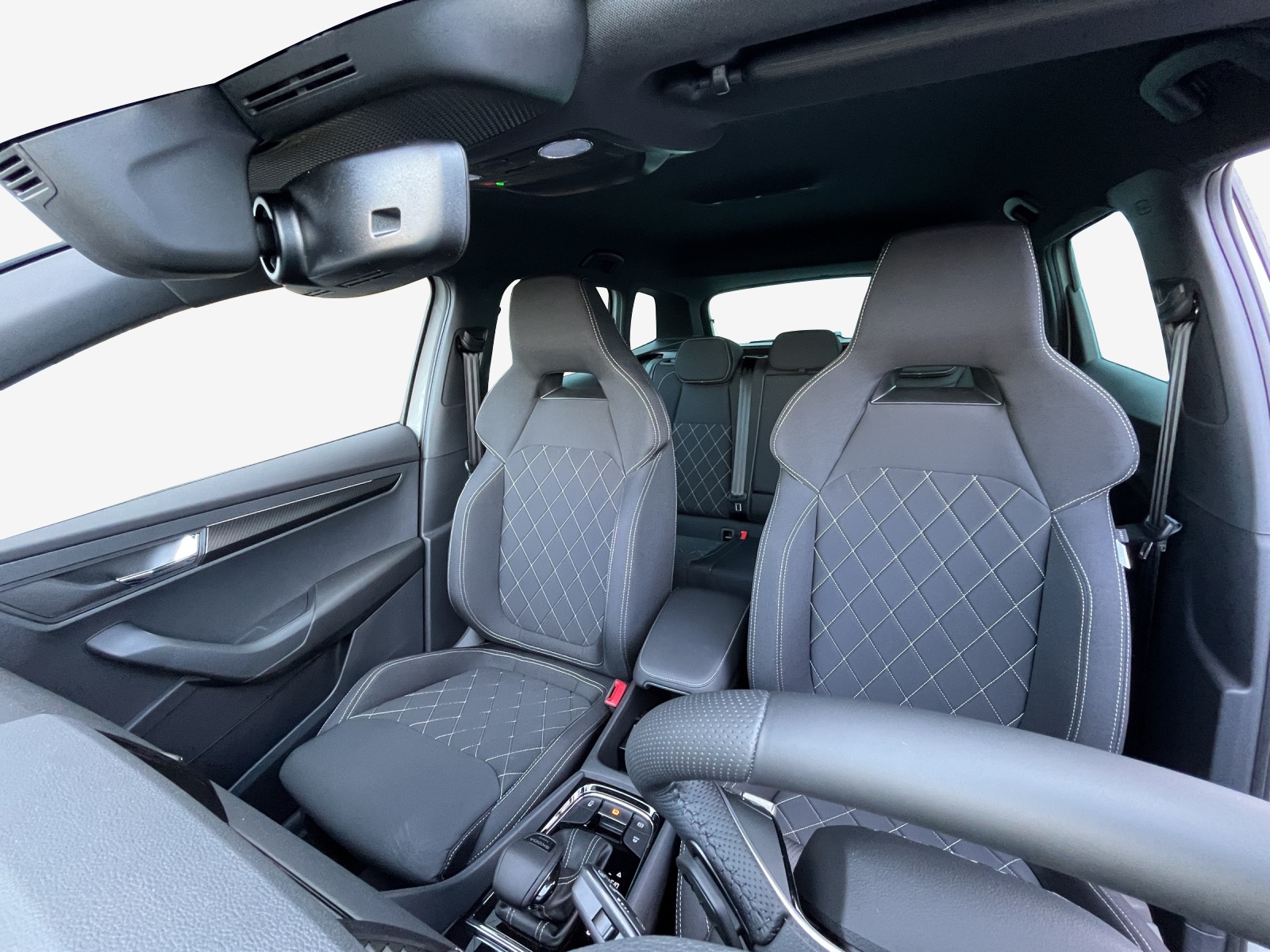 SKODA Karoq 2.0 TSI SportLine 4x4 DSG-image-14