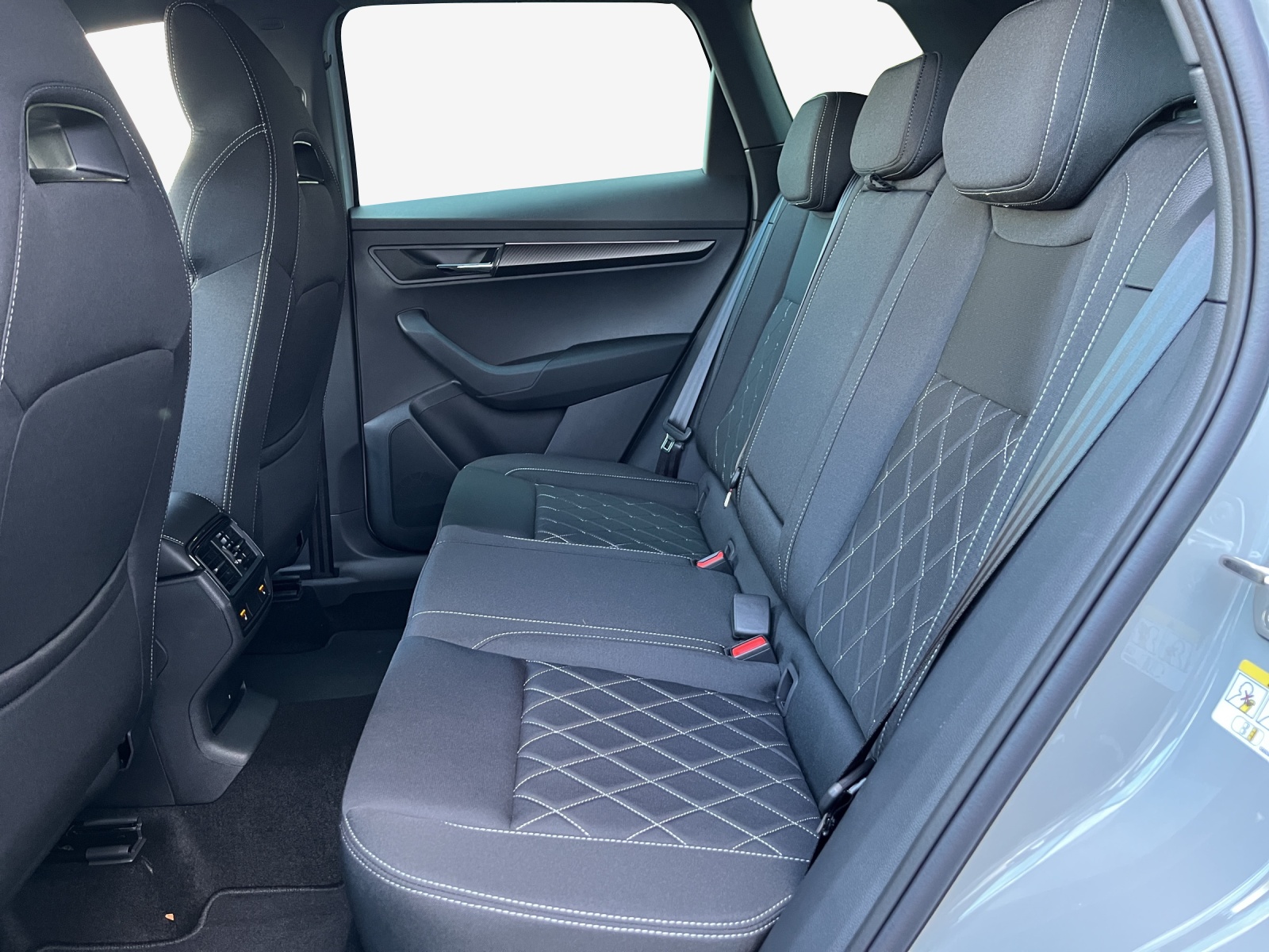 SKODA Karoq 2.0 TSI SportLine 4x4 DSG-image-10