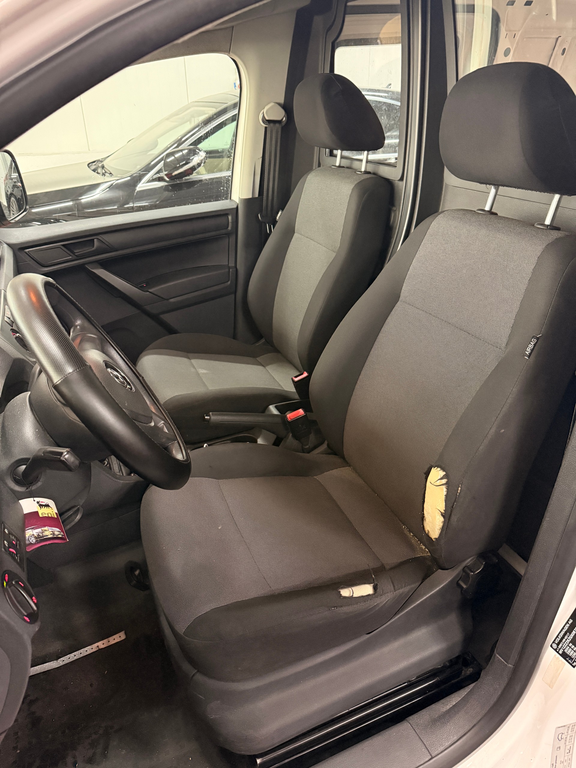 VW Caddy 1.2 TSI Entry BlueMotion Technology-image-14
