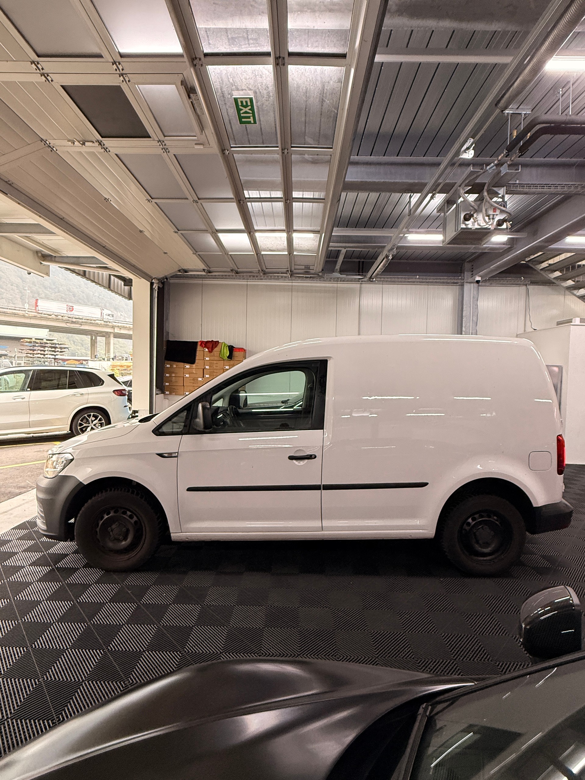 VW Caddy 1.2 TSI Entry BlueMotion Technology-image-6