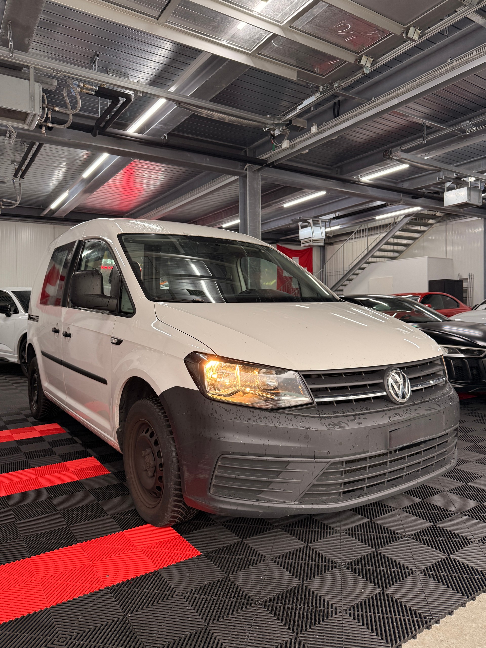 VW Caddy 1.2 TSI Entry BlueMotion Technology-image-3