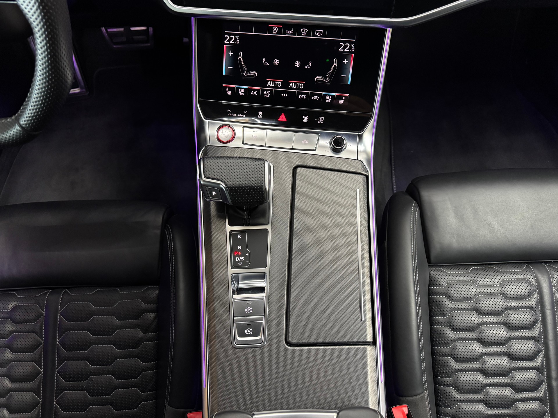 AUDI RS6 Avant 4.0 TFSI V8 quattro-image-27