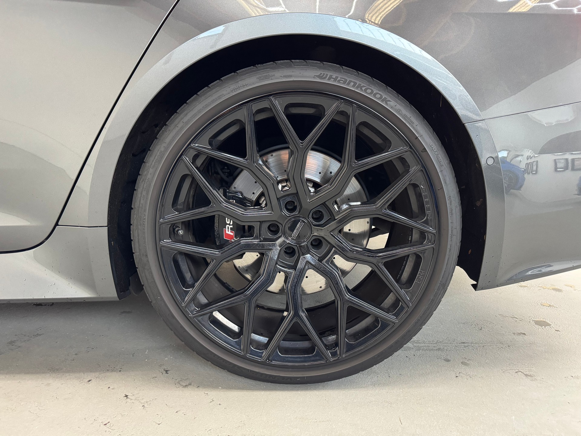 AUDI RS6 Avant 4.0 TFSI V8 quattro-image-8