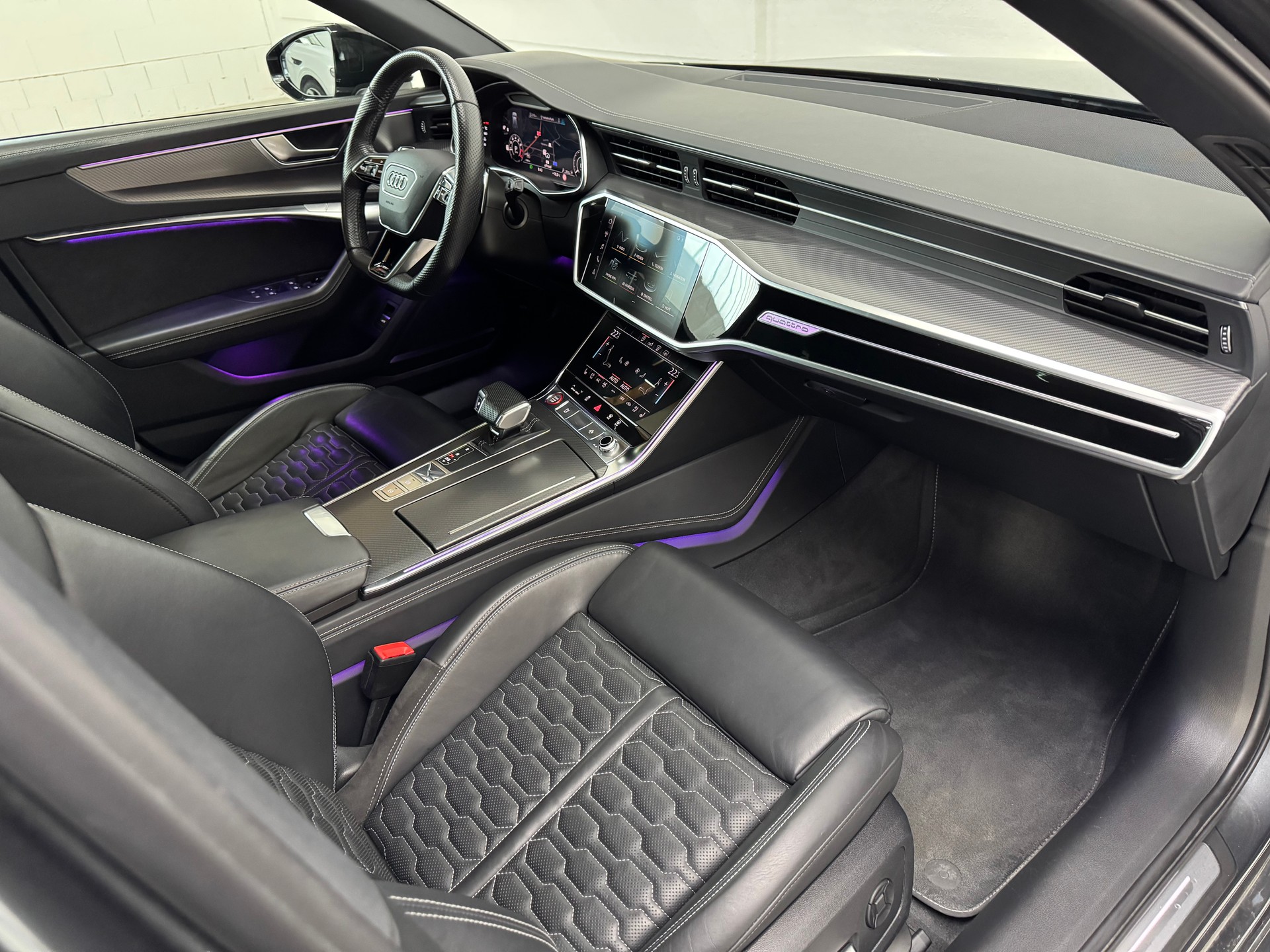 AUDI RS6 Avant 4.0 TFSI V8 quattro-image-11