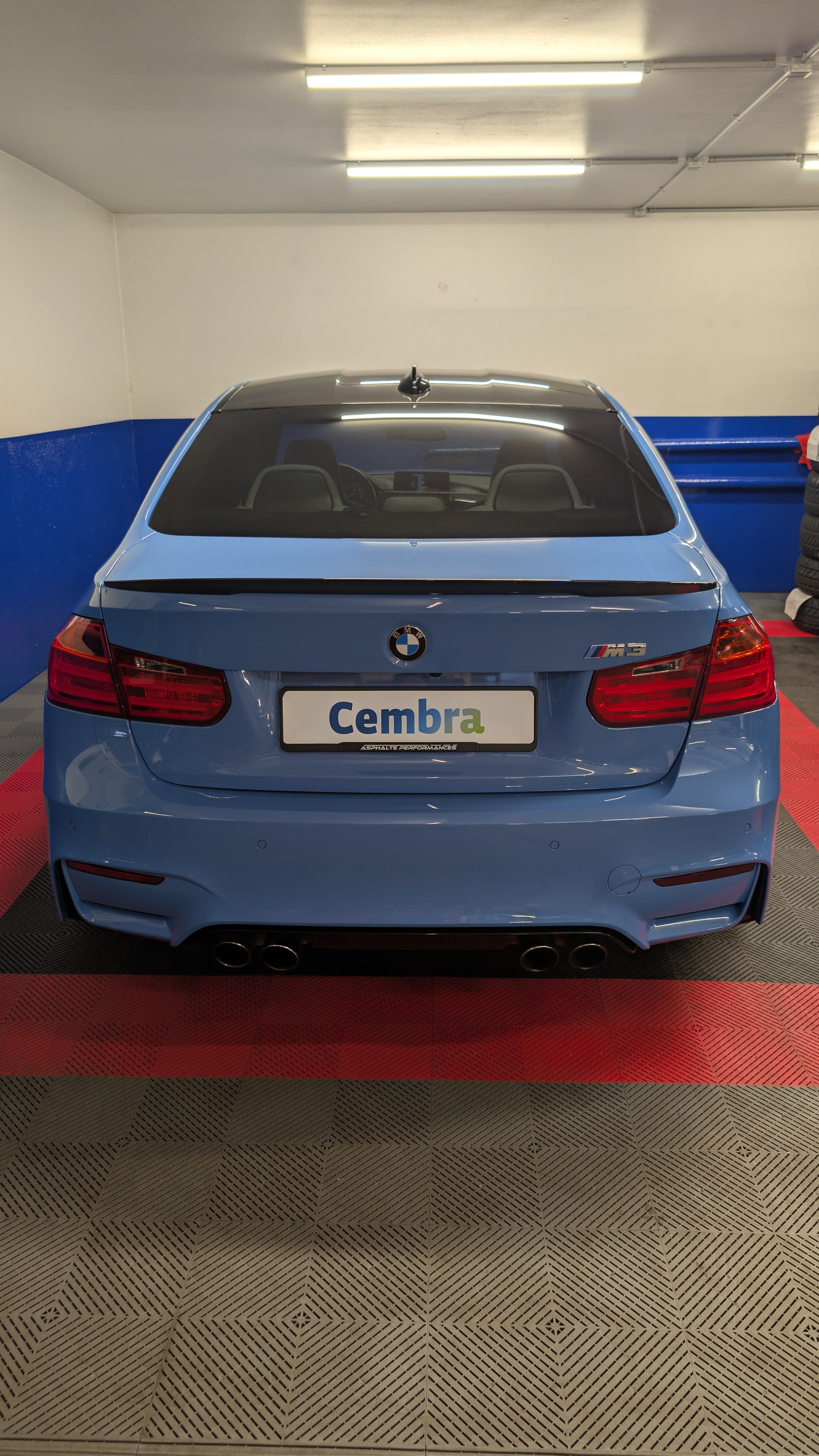 BMW M3-image-3