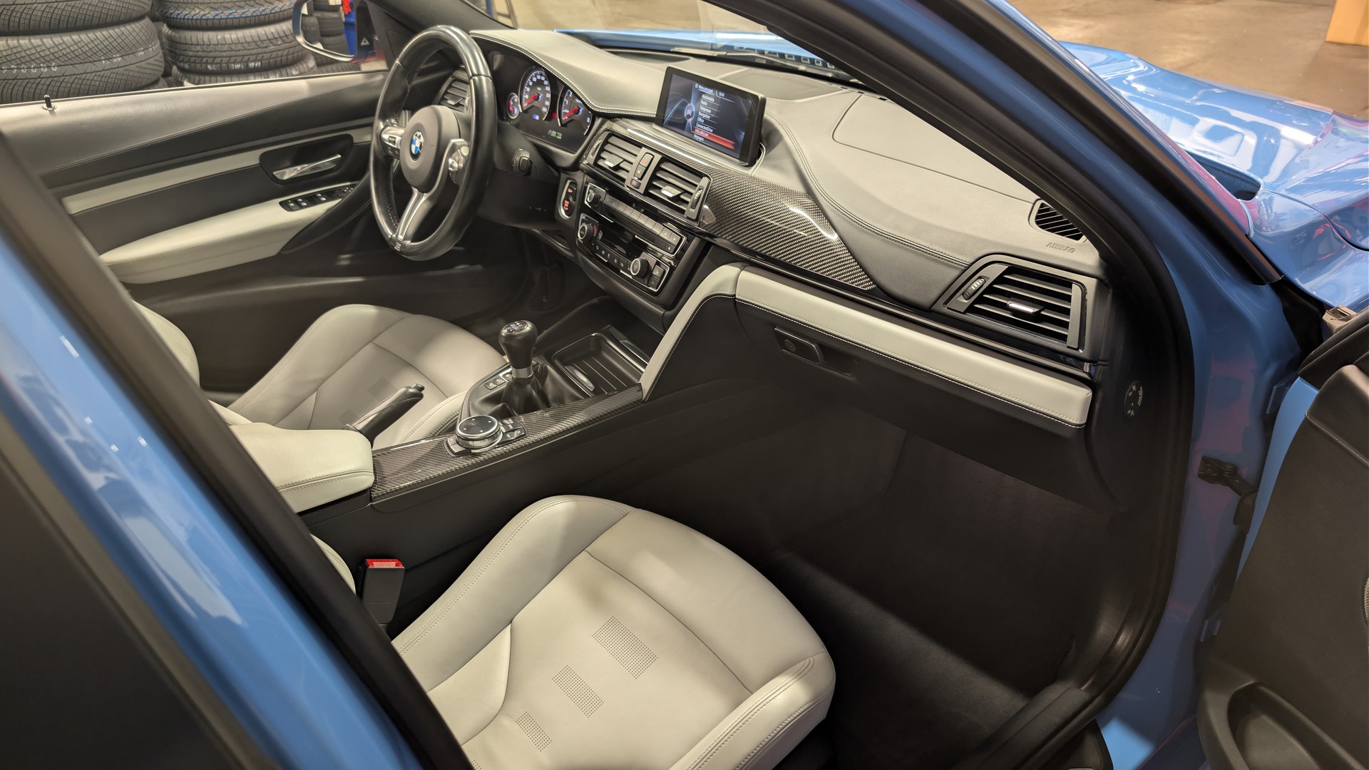 BMW M3-image-9