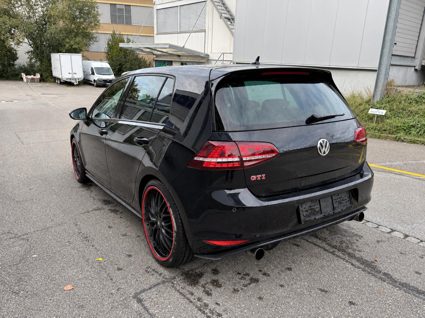 VW Golf 2.0 TSI GTI Performance DSG-image-4