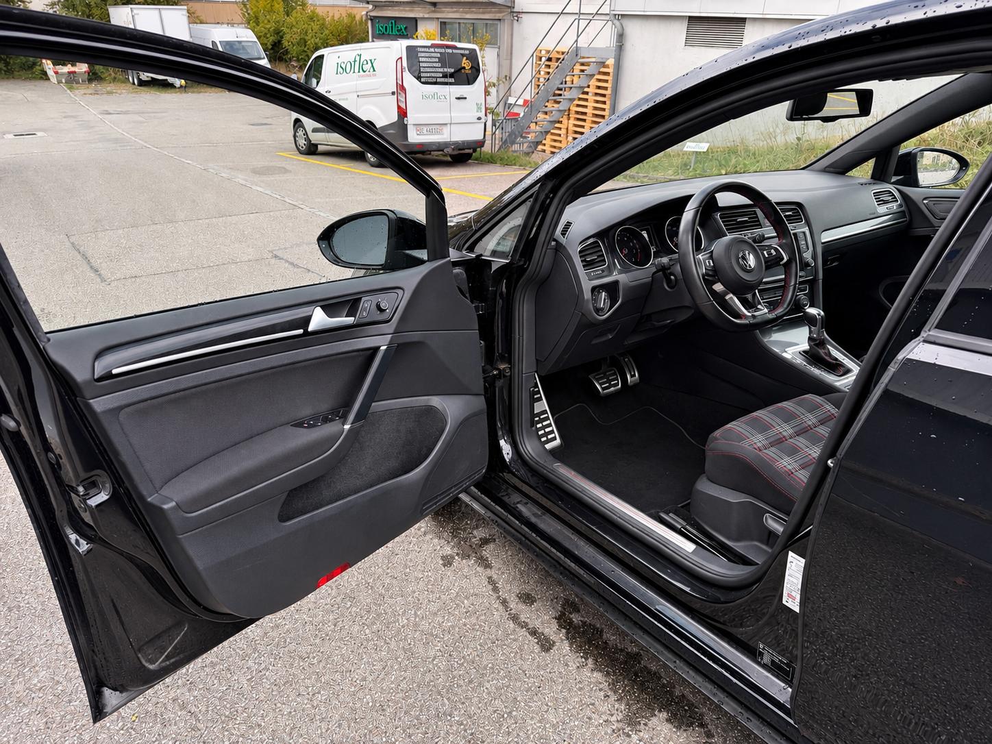 VW Golf 2.0 TSI GTI Performance DSG-image-23