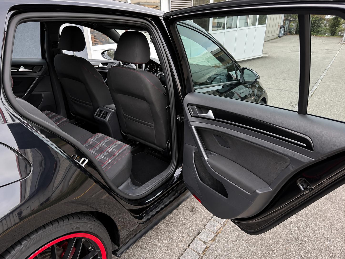 VW Golf 2.0 TSI GTI Performance DSG-image-29