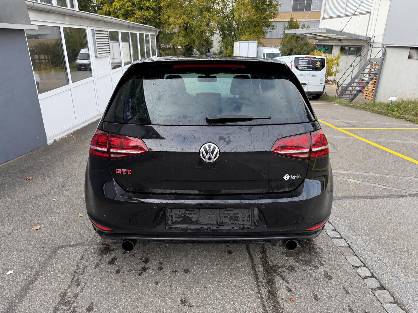 VW Golf 2.0 TSI GTI Performance DSG-image-9