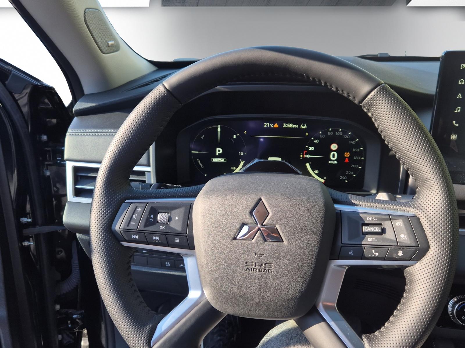 MITSUBISHI Outlander 2.4 PHEV Intense 4x4-image-6