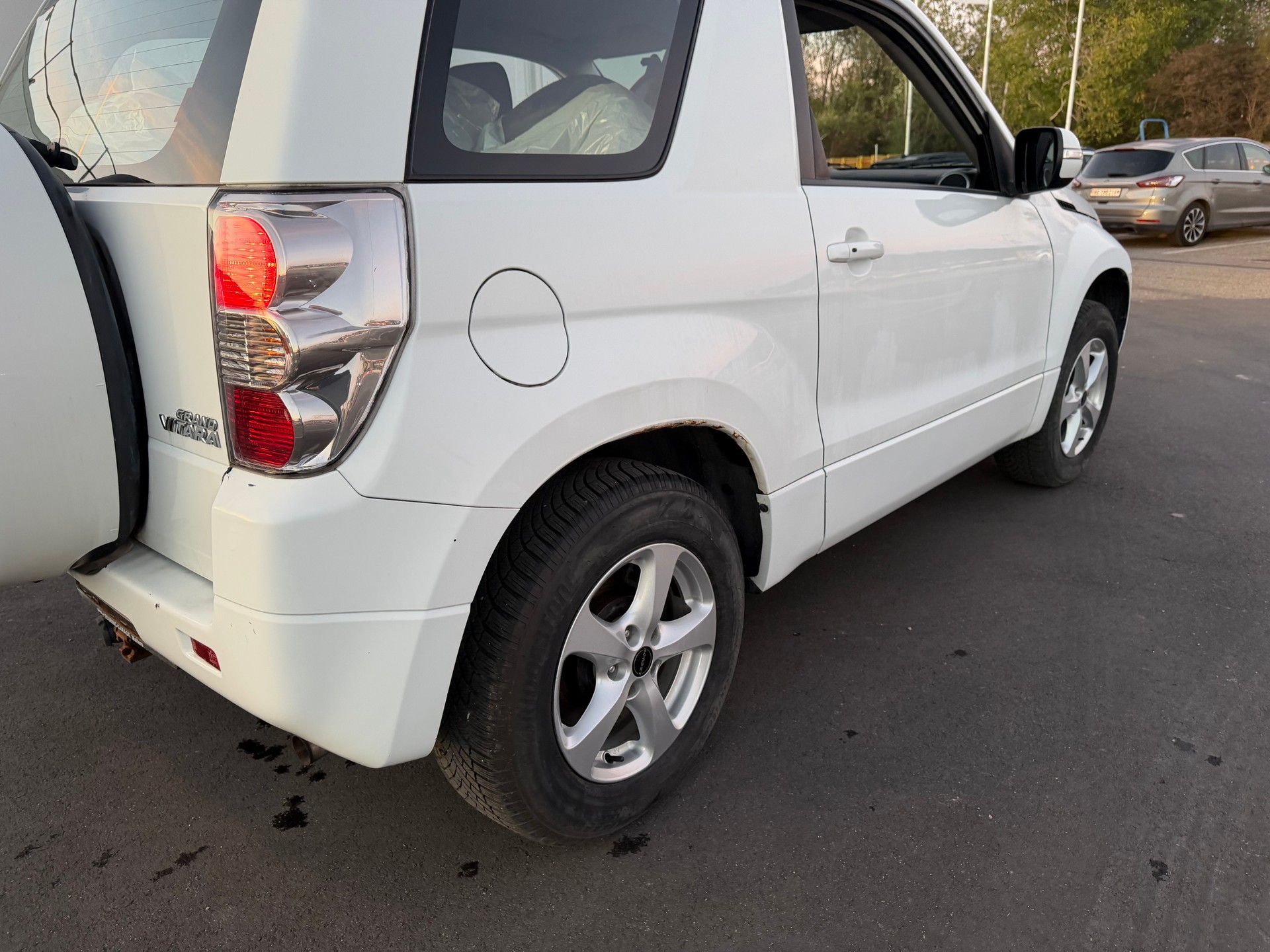 SUZUKI Grand Vitara 2.4 16V GL Top Automatic-image-4